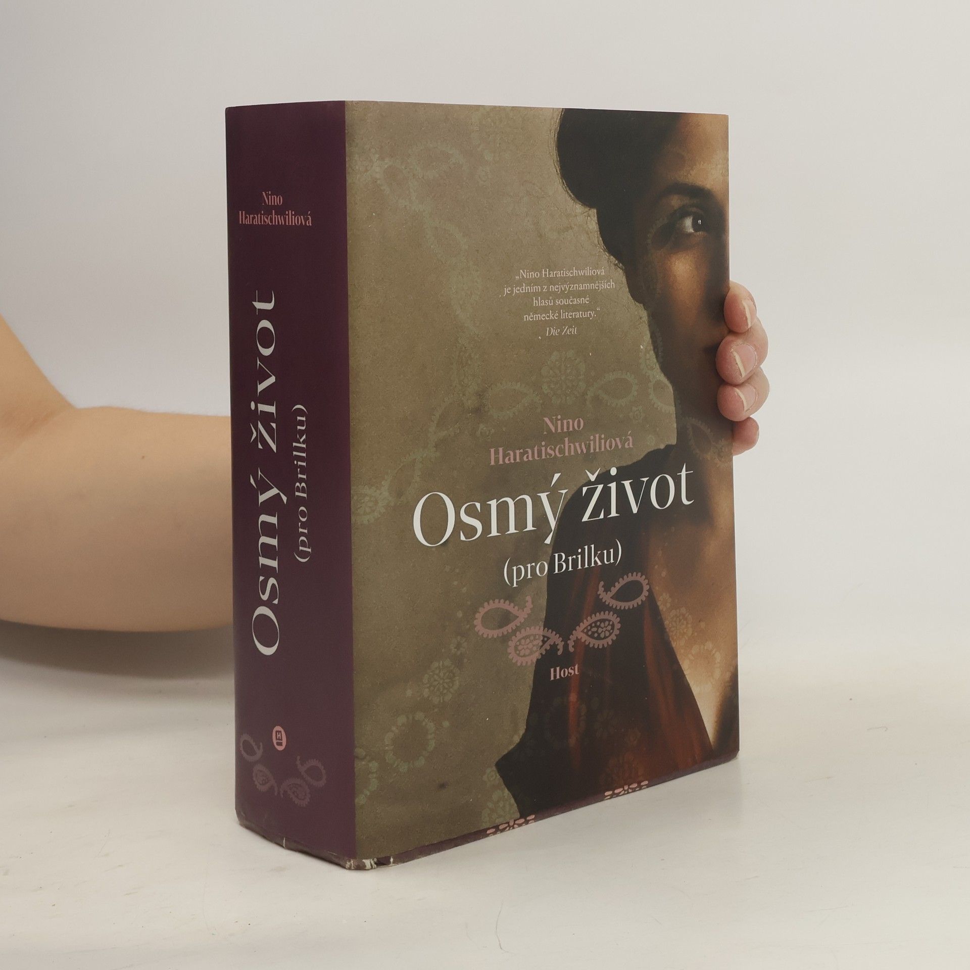 Nino Haratischwili Osmý život (pro Brilku)