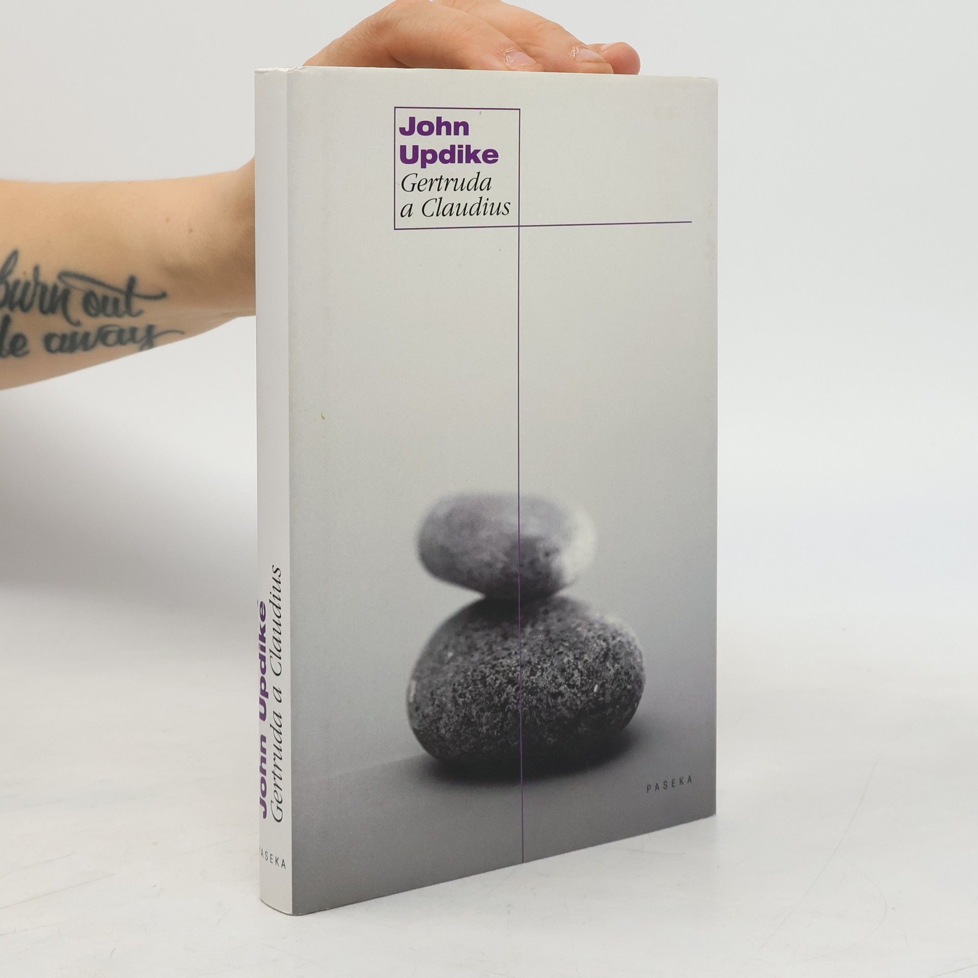 John Updike Gertruda a Claudius