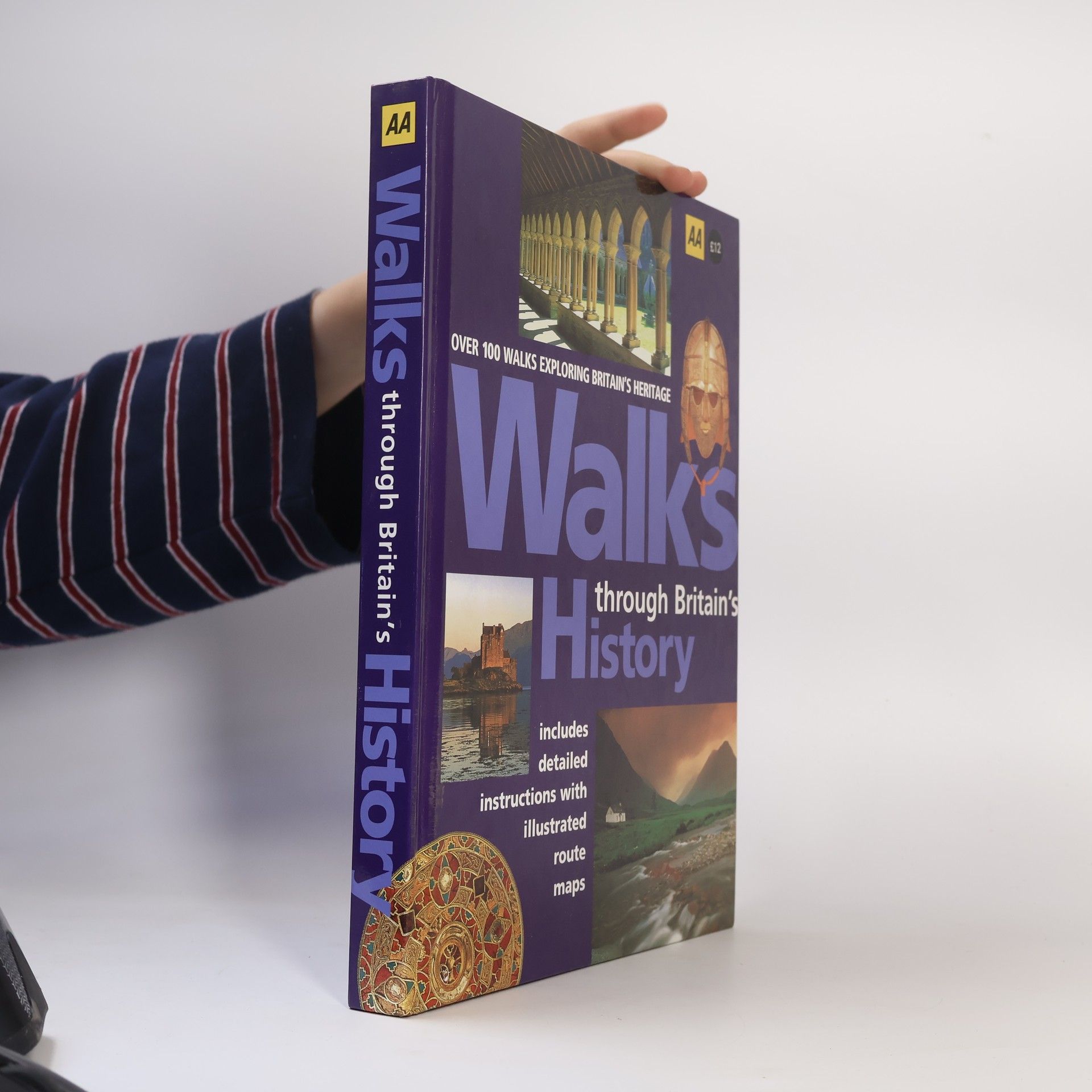 Autorenkollektiv Walks Through Britain's History