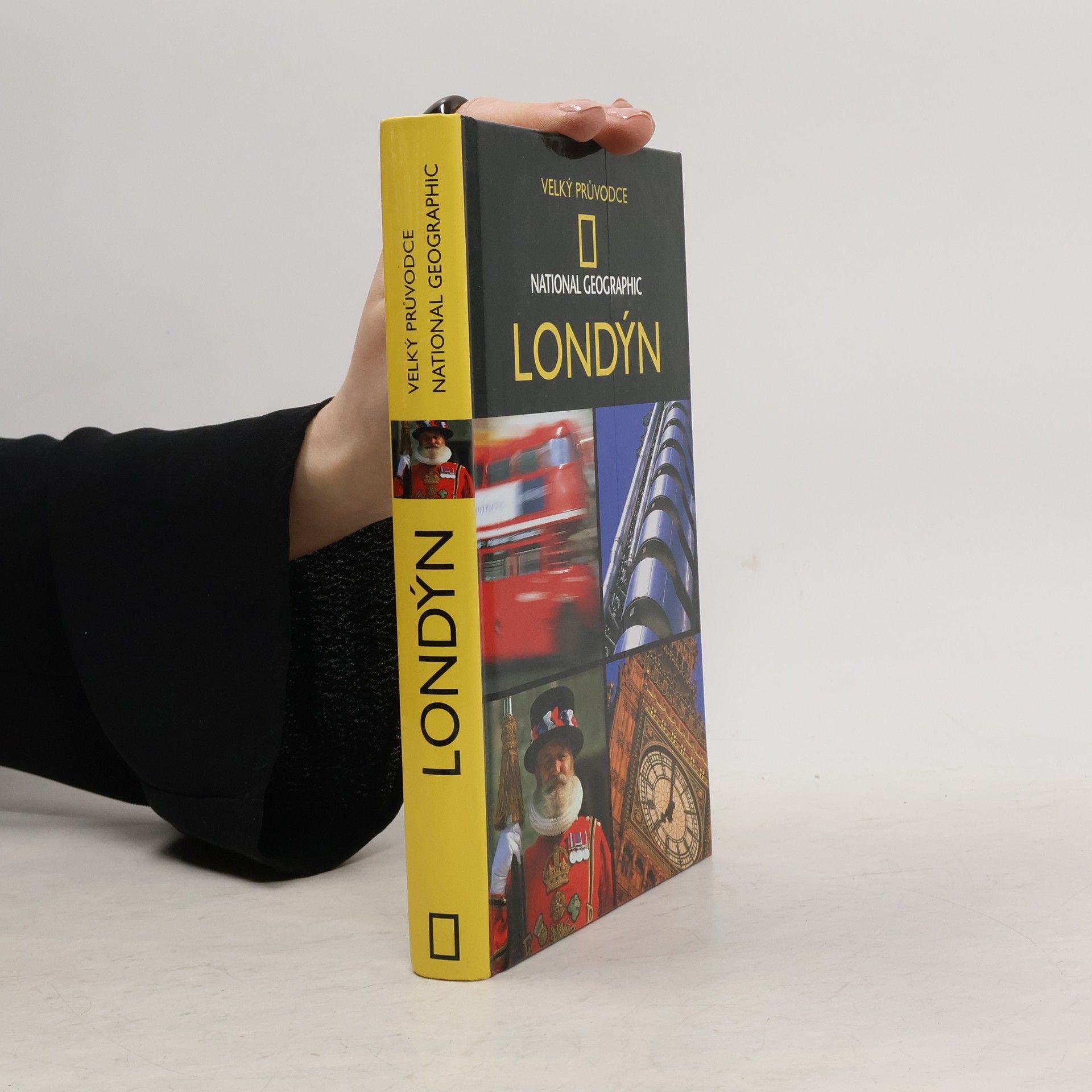 Louise Nicholson Londýn