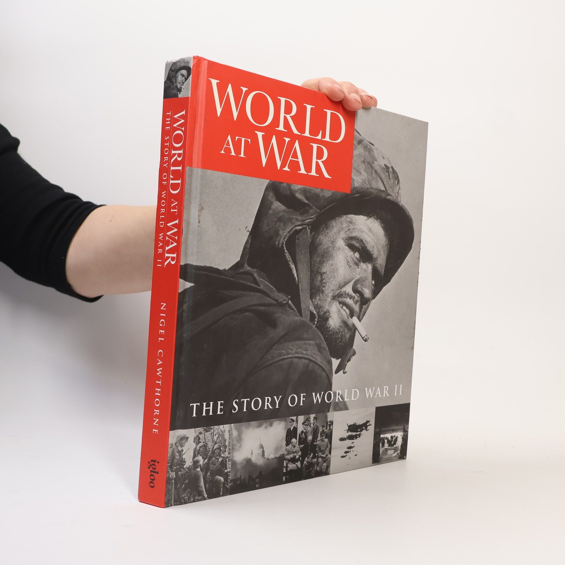 Nigel Cawthorne World at War