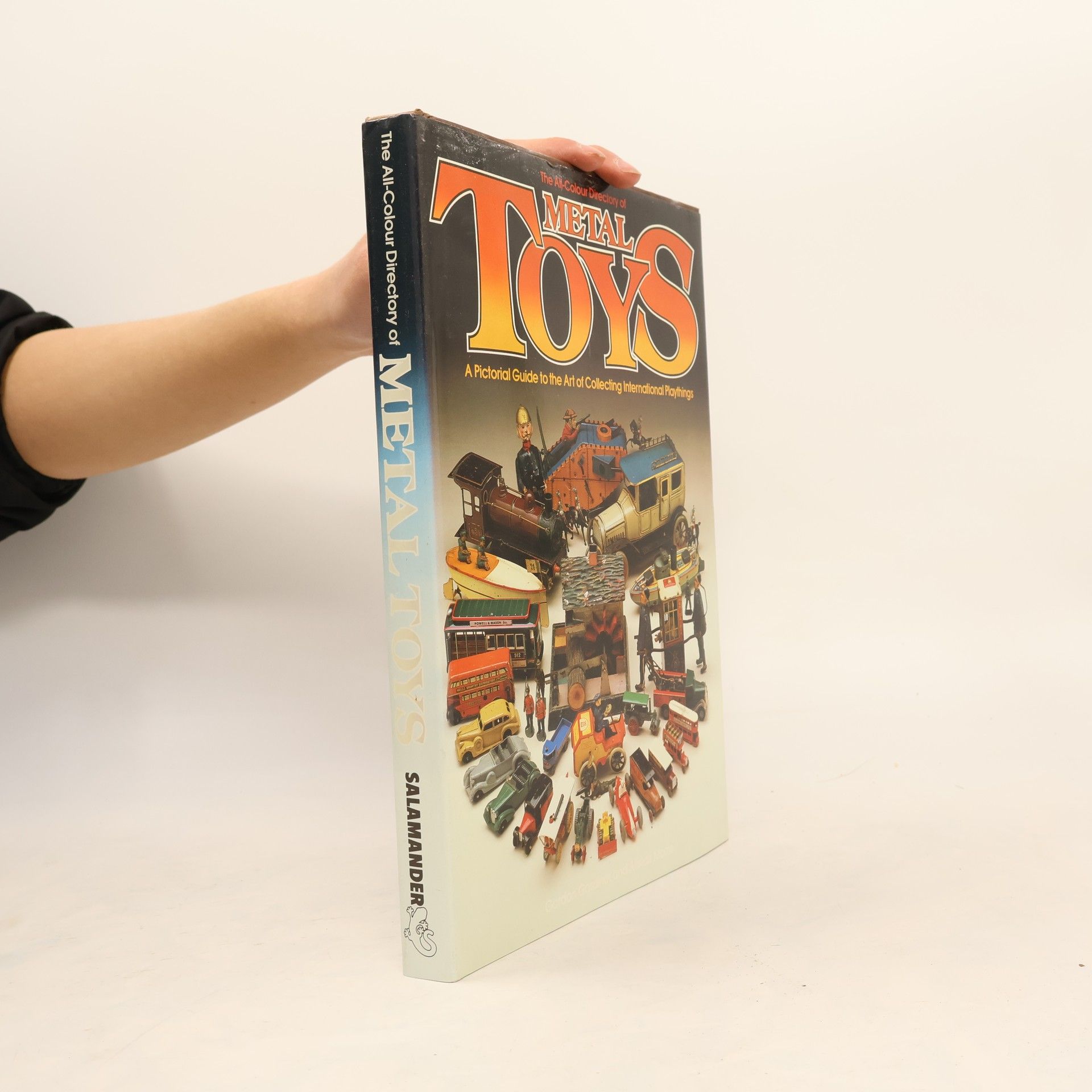 Alistair Morris The All-colour Directory of Metal Toys