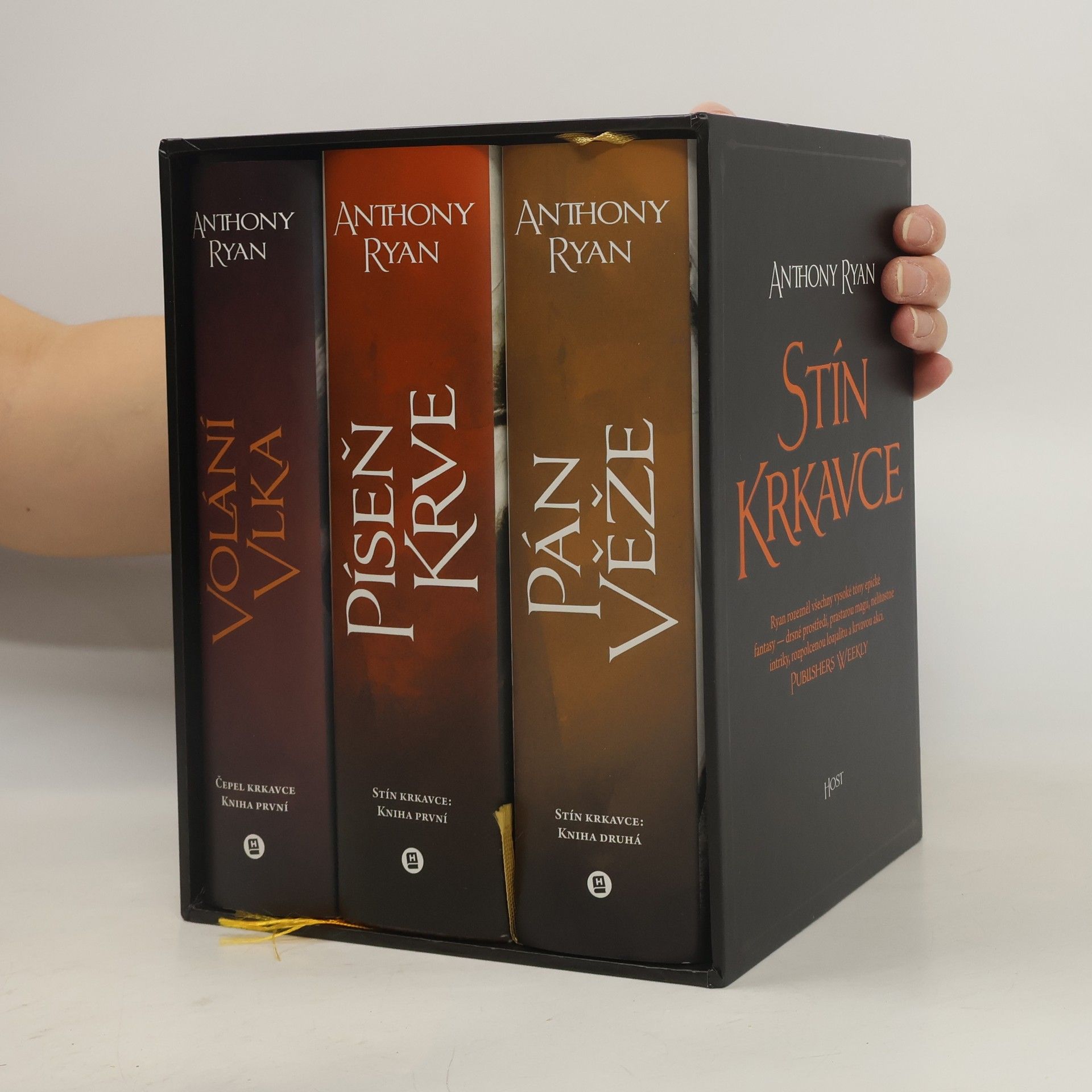 Anthony Ryan Píseň krve. Pán věže. Královna ohně