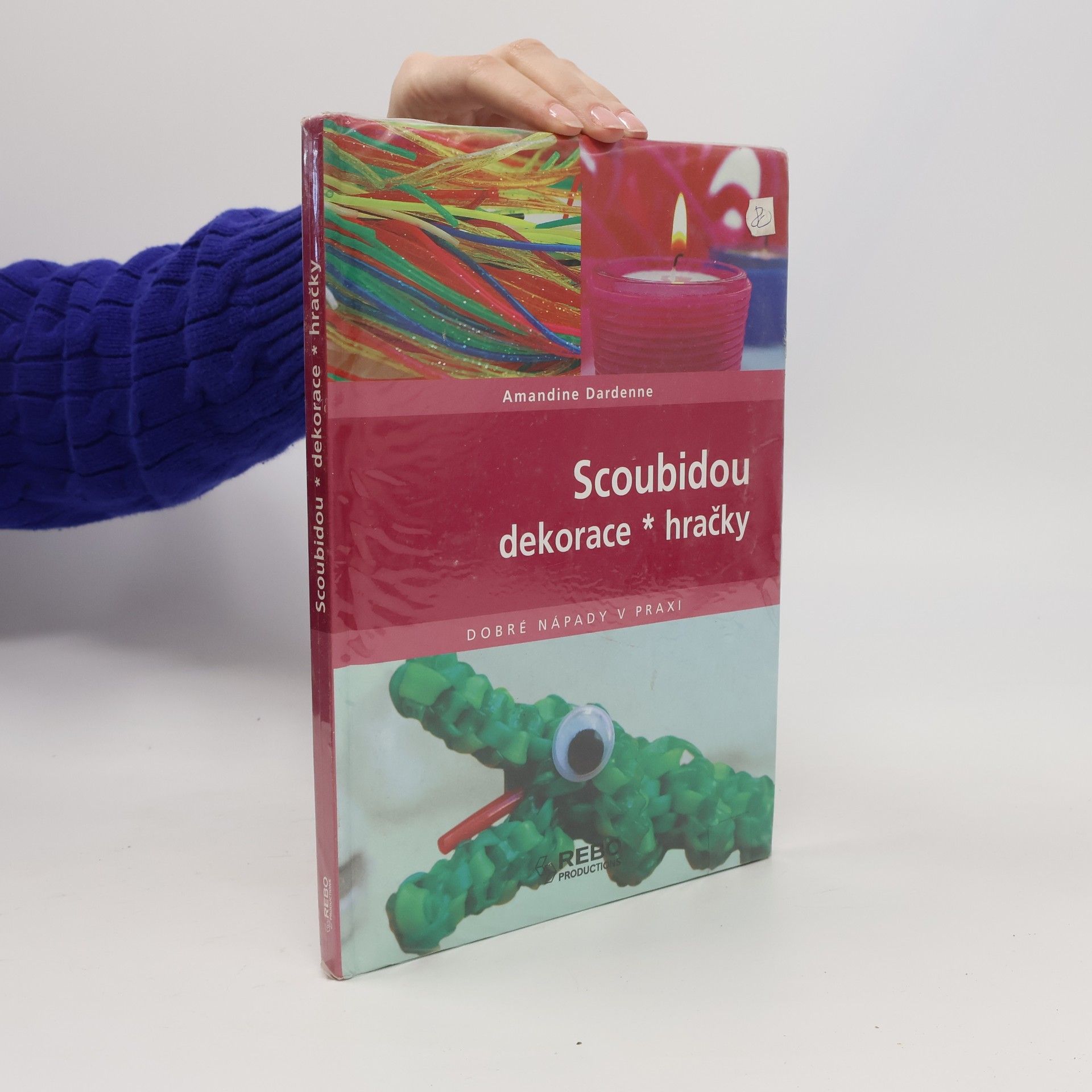 Amandine Dardenne Scoubidou: Dekorace, hračky