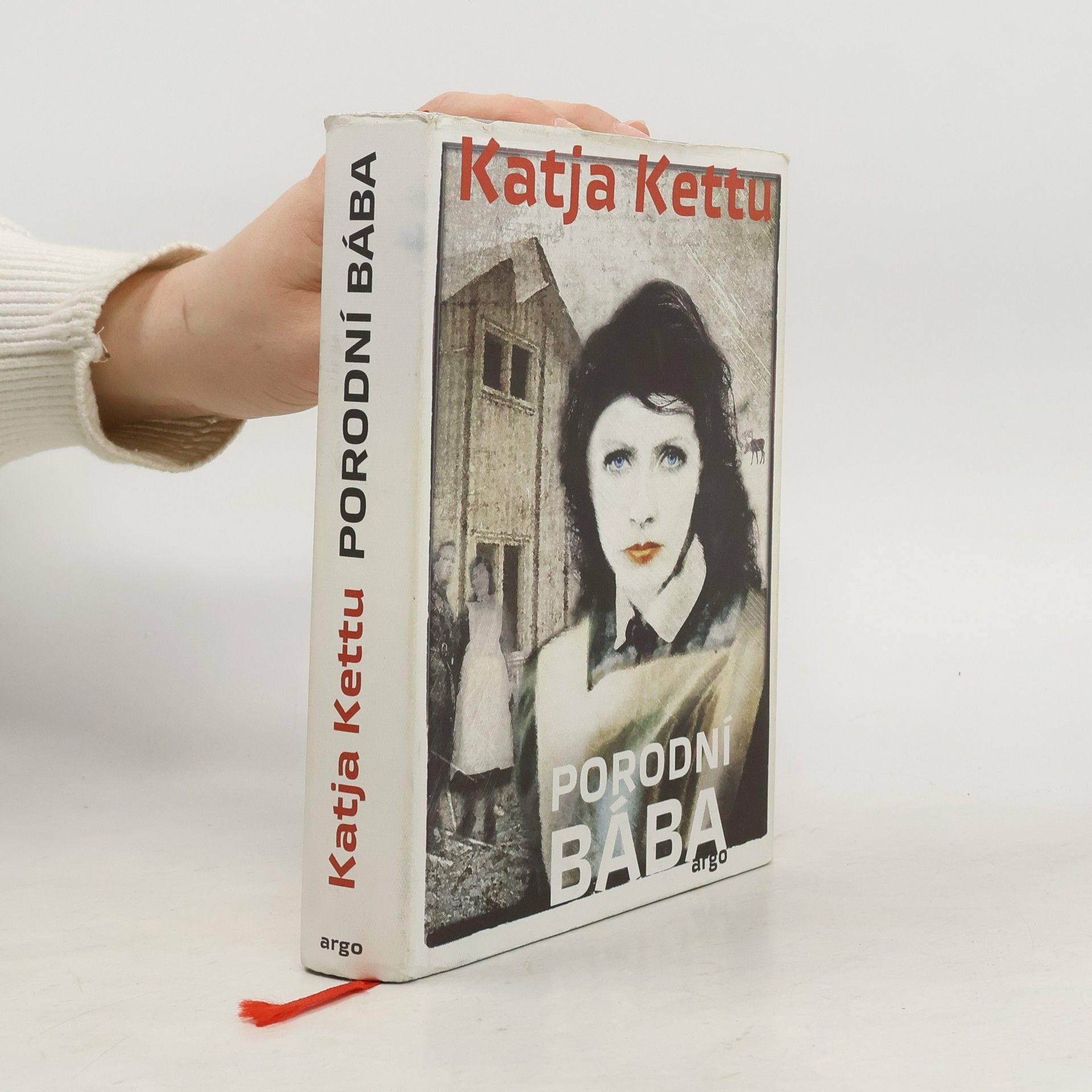 Katja Kettu Porodní bába