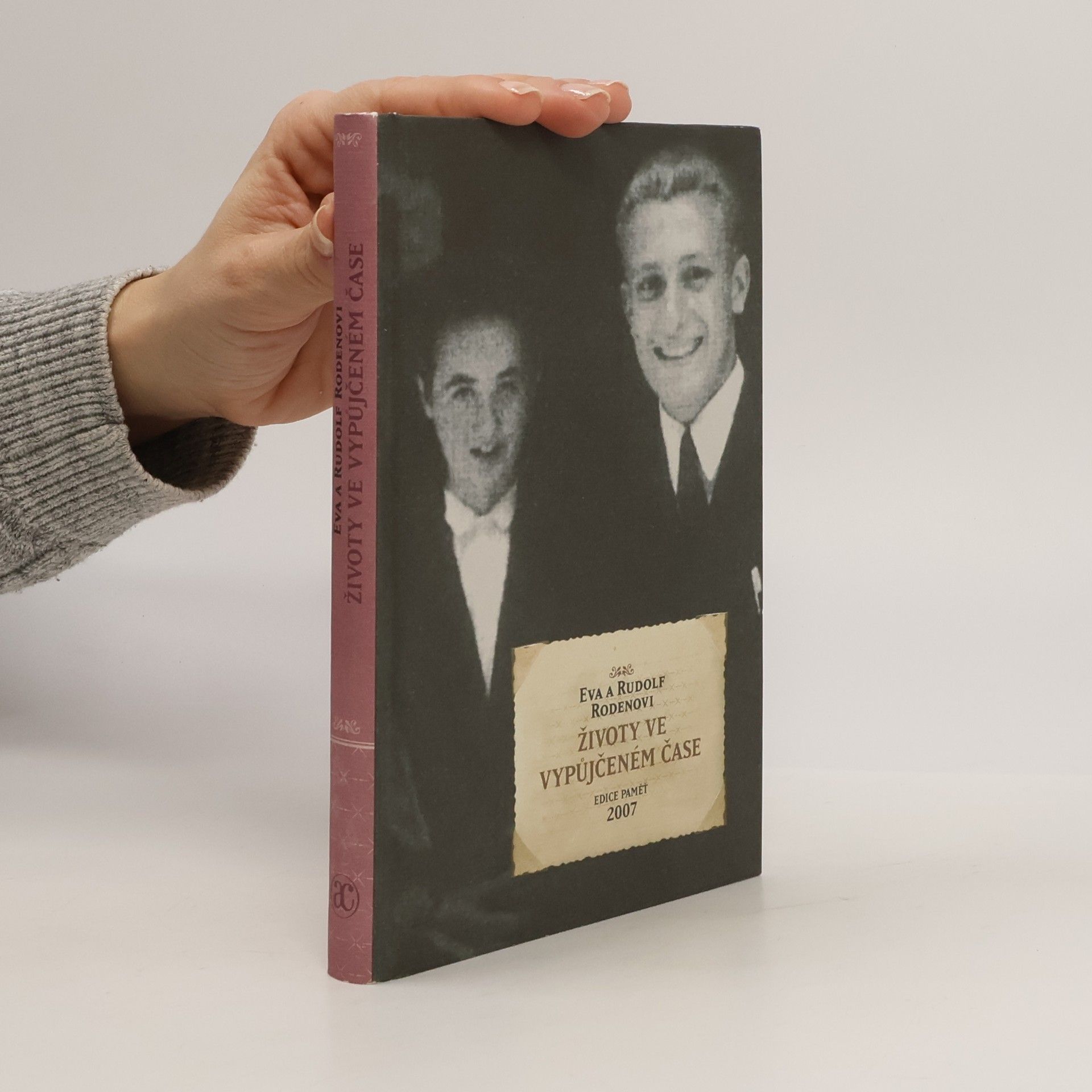 Eva Roden Životy ve vypůjčeném čase