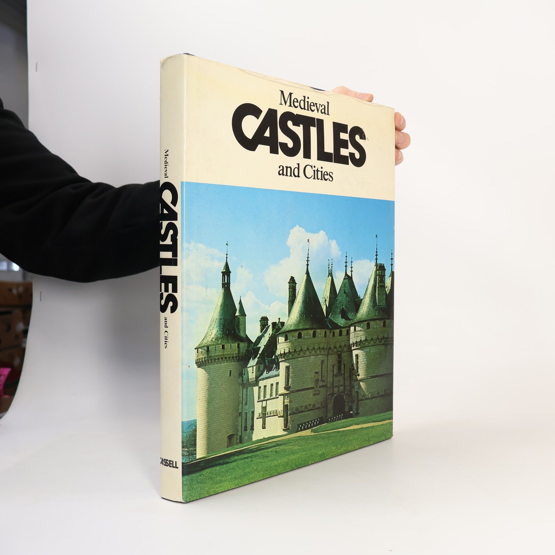 Wolfgang F. Schuerl Medieval Castles and Cities
