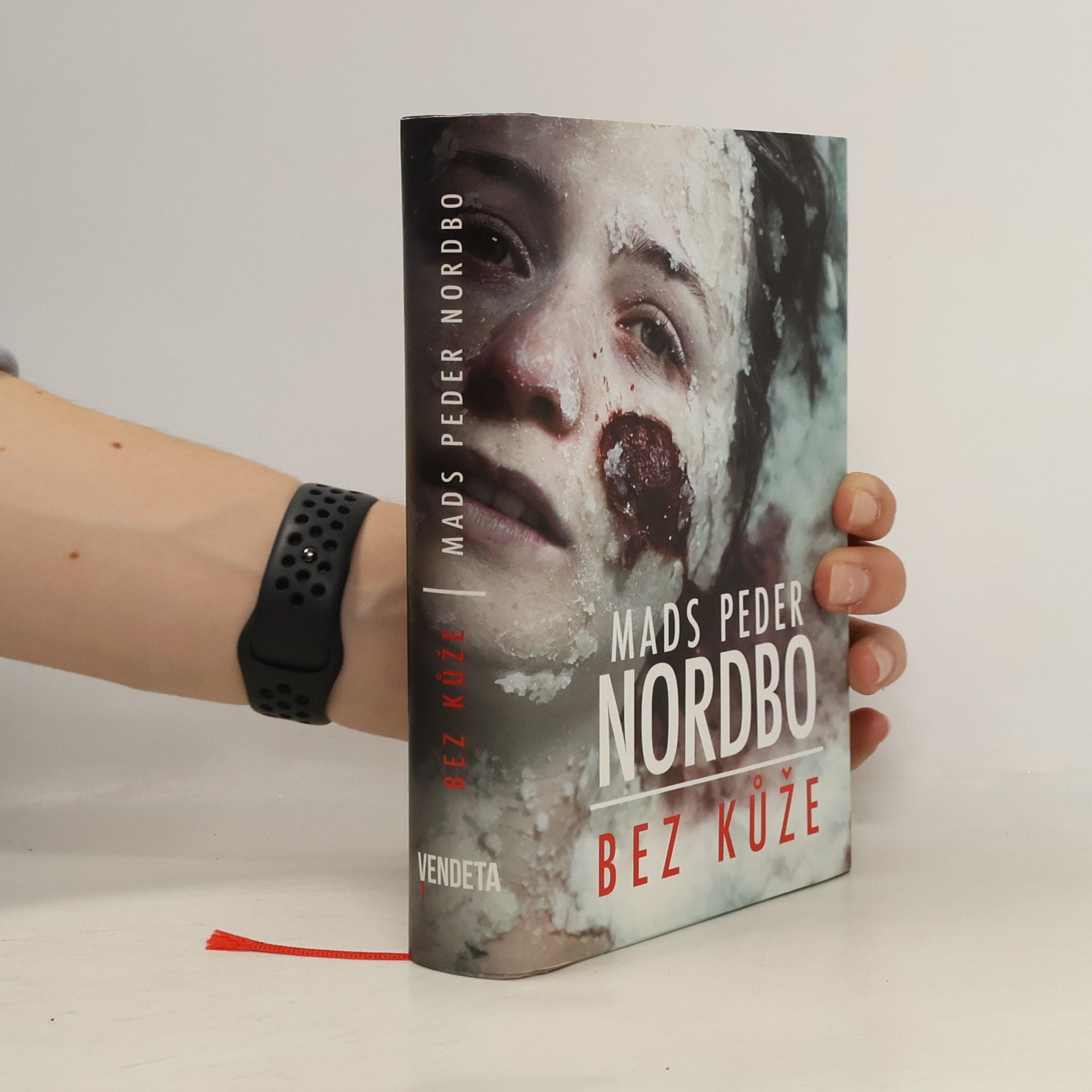 Mads Peder Nordbo Bez kůže