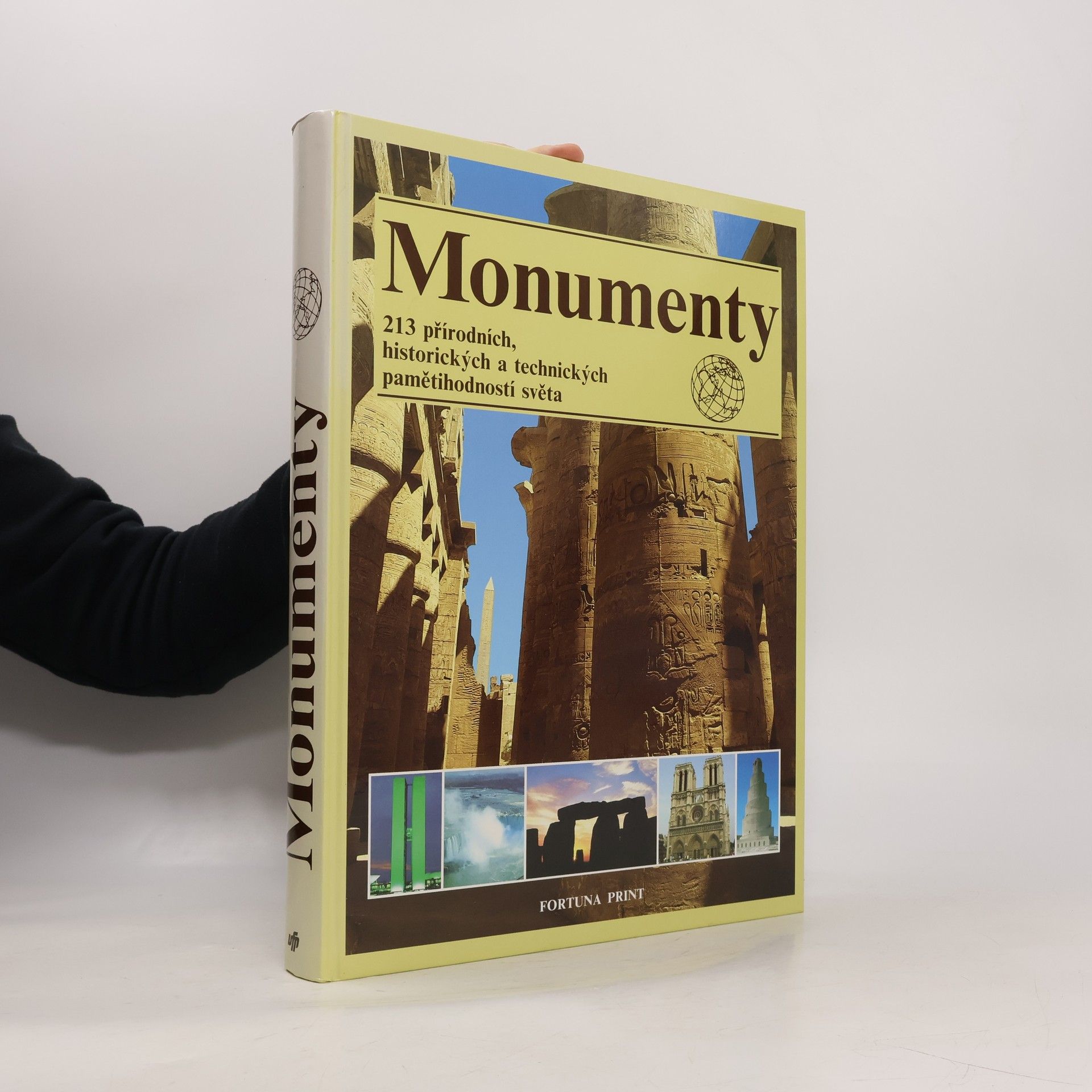 Kolektív autorov Monumenty