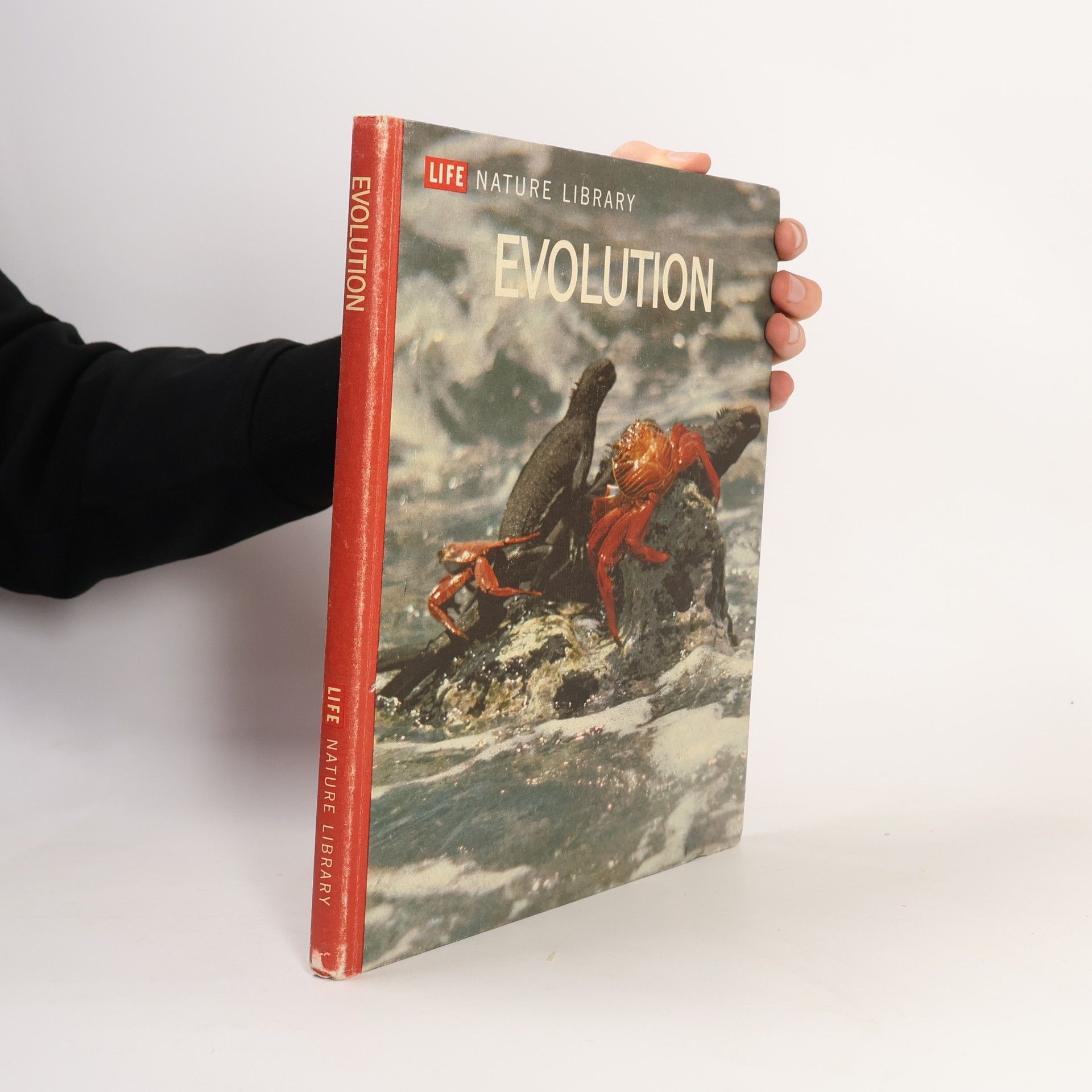 Ruth Moore Life Nature Library. Evolution