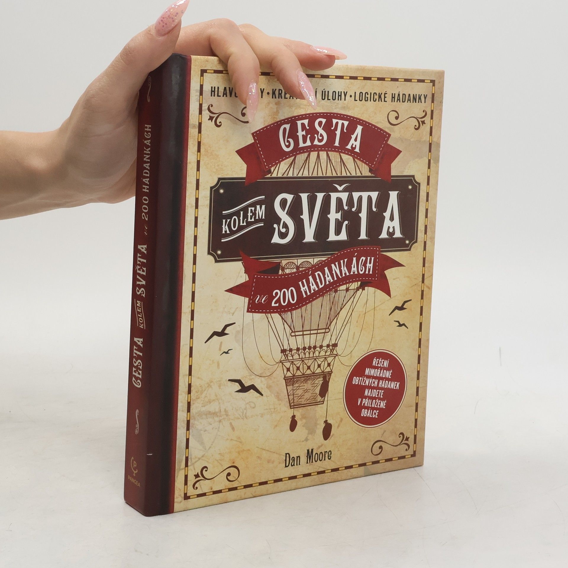 Dan Moore Cesta kolem světa ve 200 hádankách