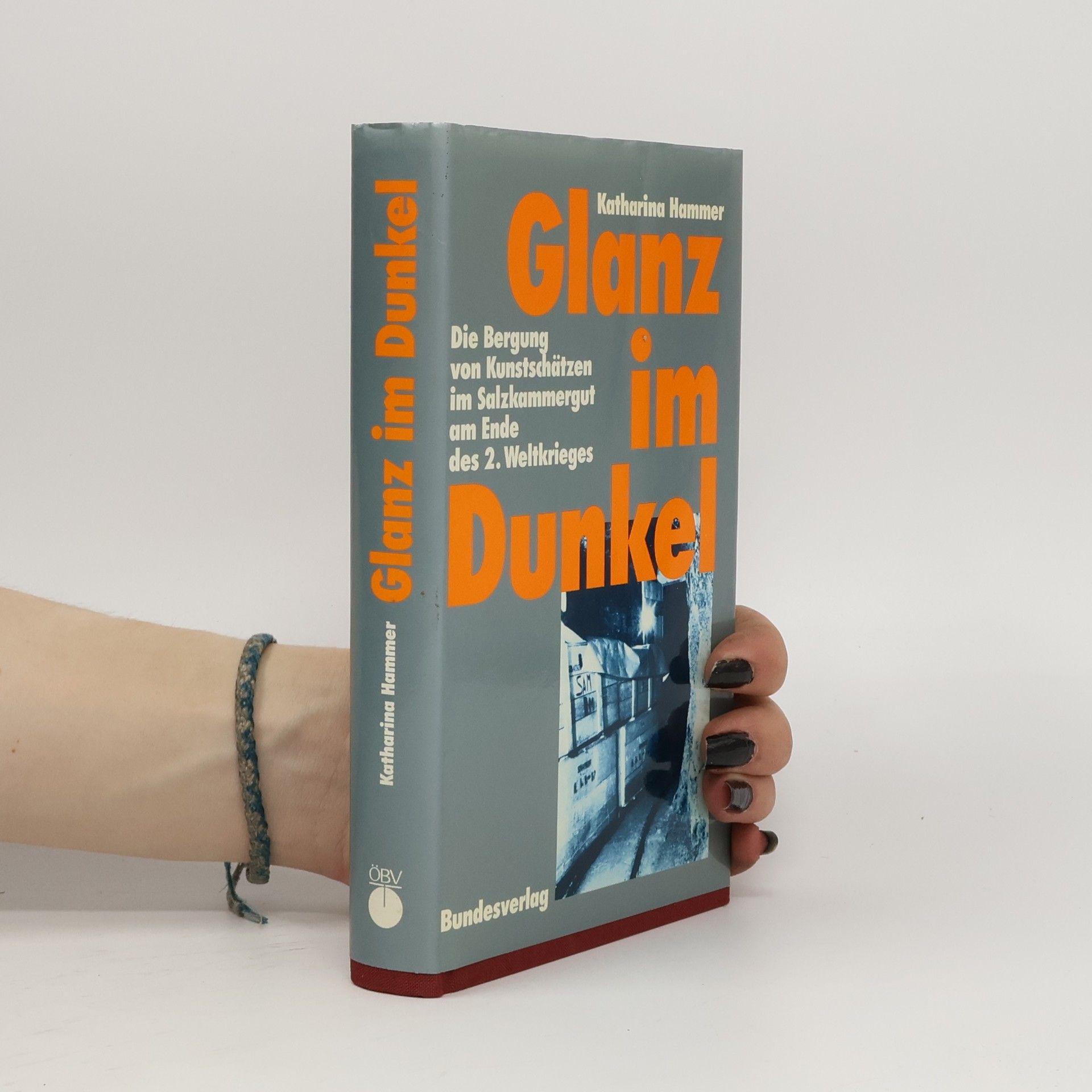 Katharina Hammer Glanz im Dunkel
