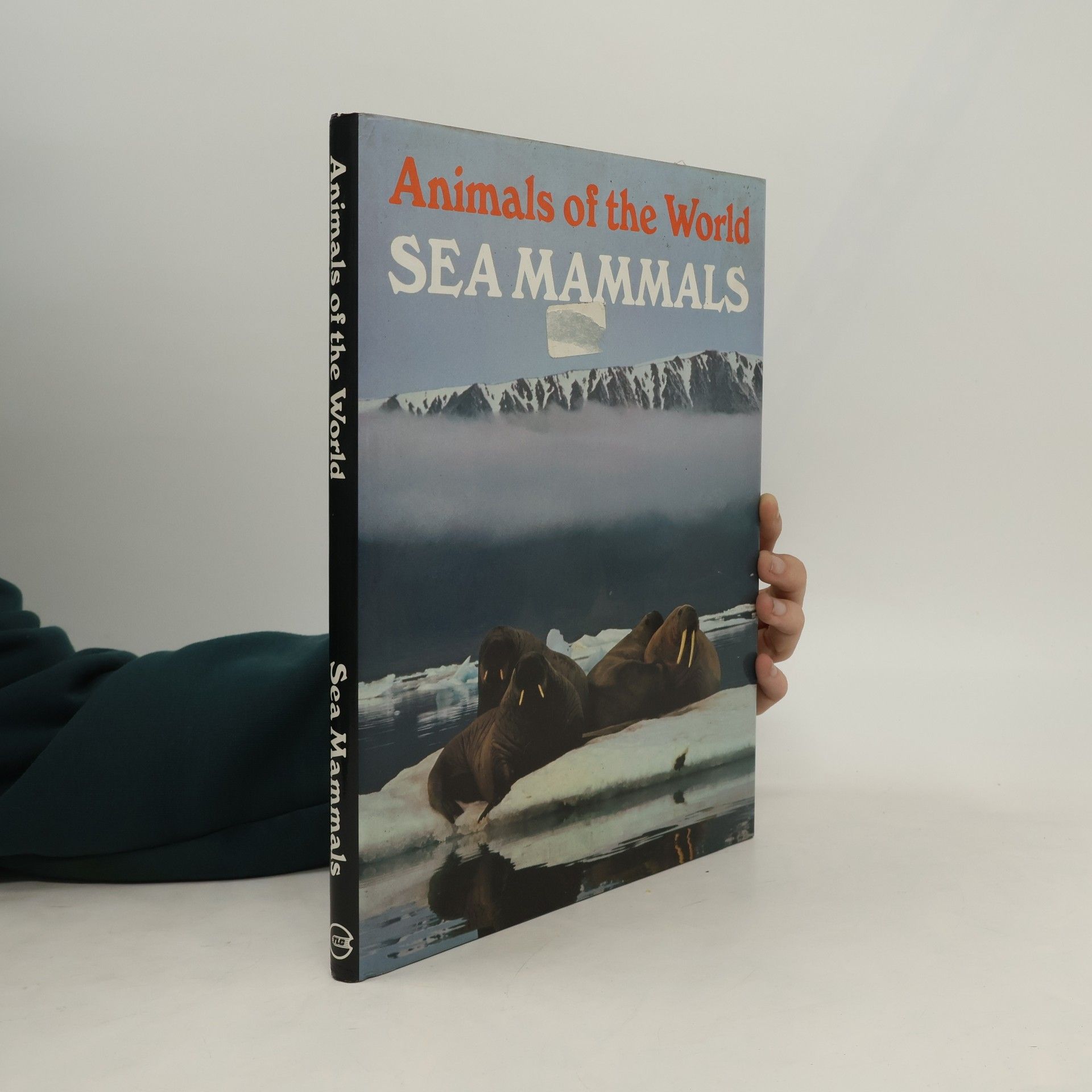 Animals of the World. Sea Mammals