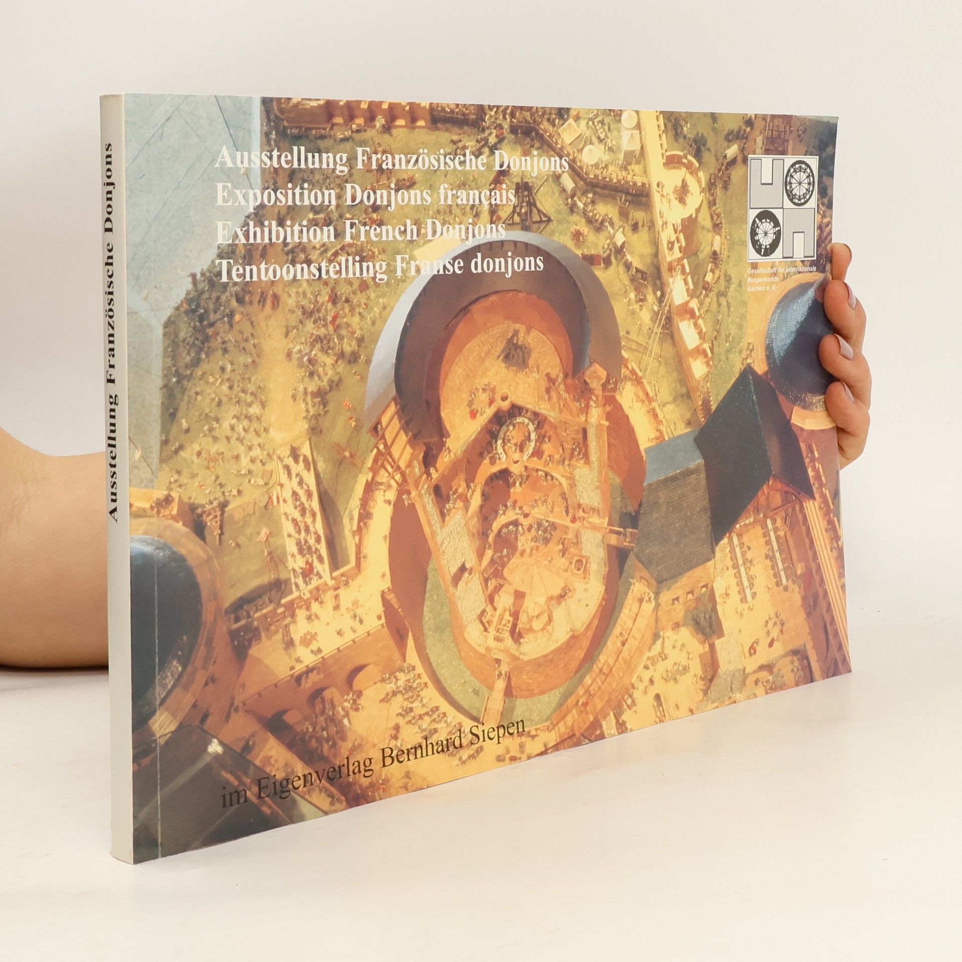 Ulrike Kramer Ausstellung Französische Donjons