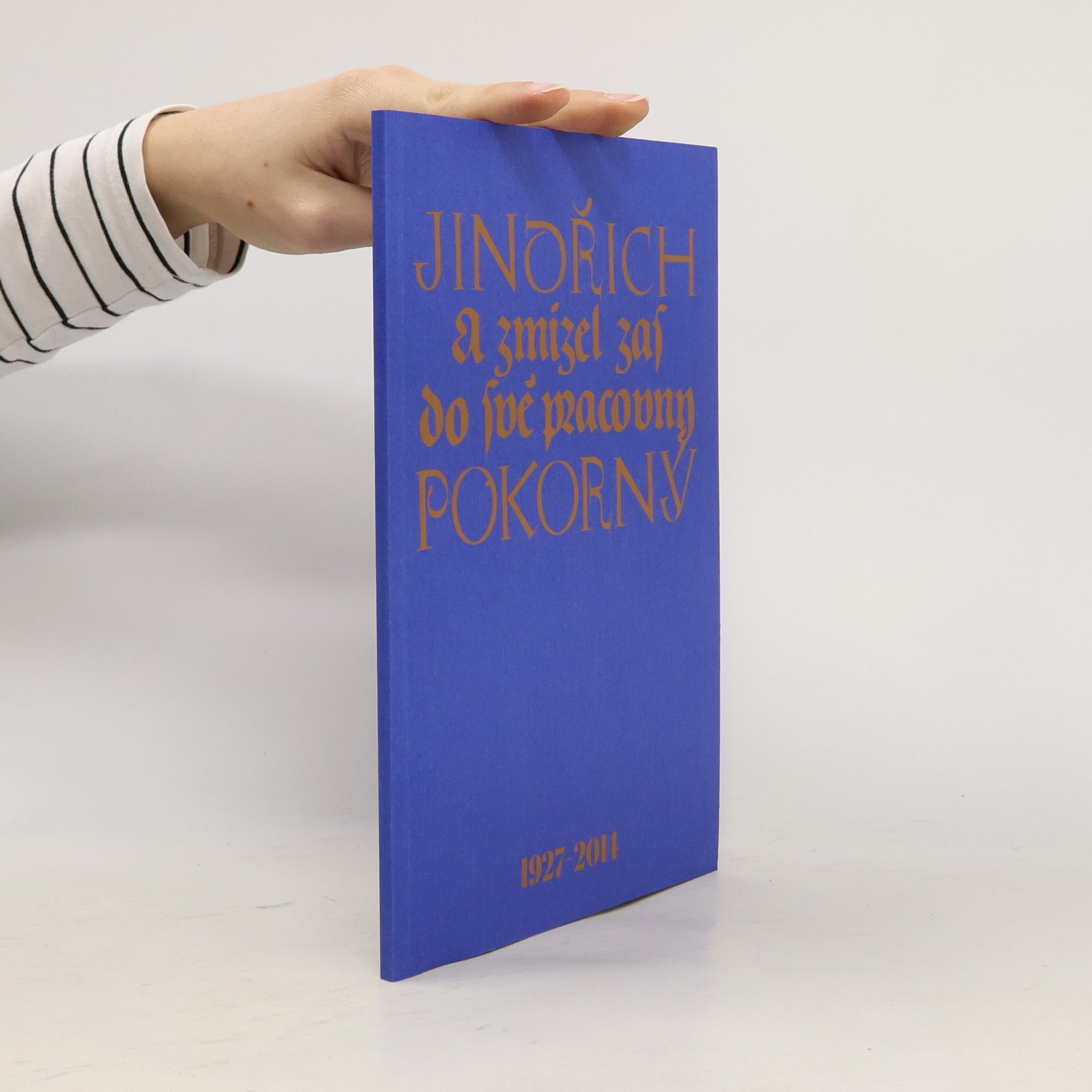 A zmizel zas do své pracovny