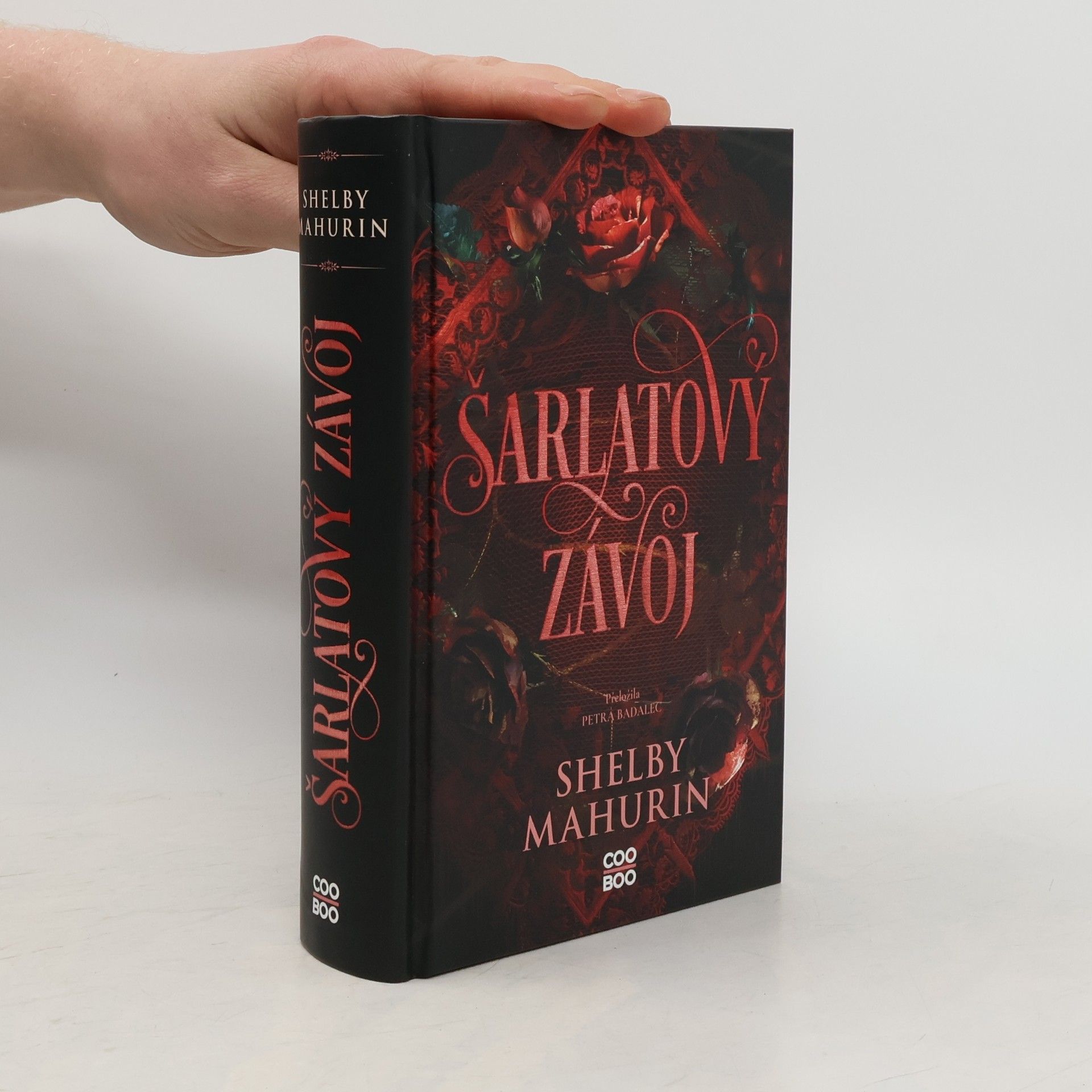 Shelby Mahurinová Šarlatový závoj