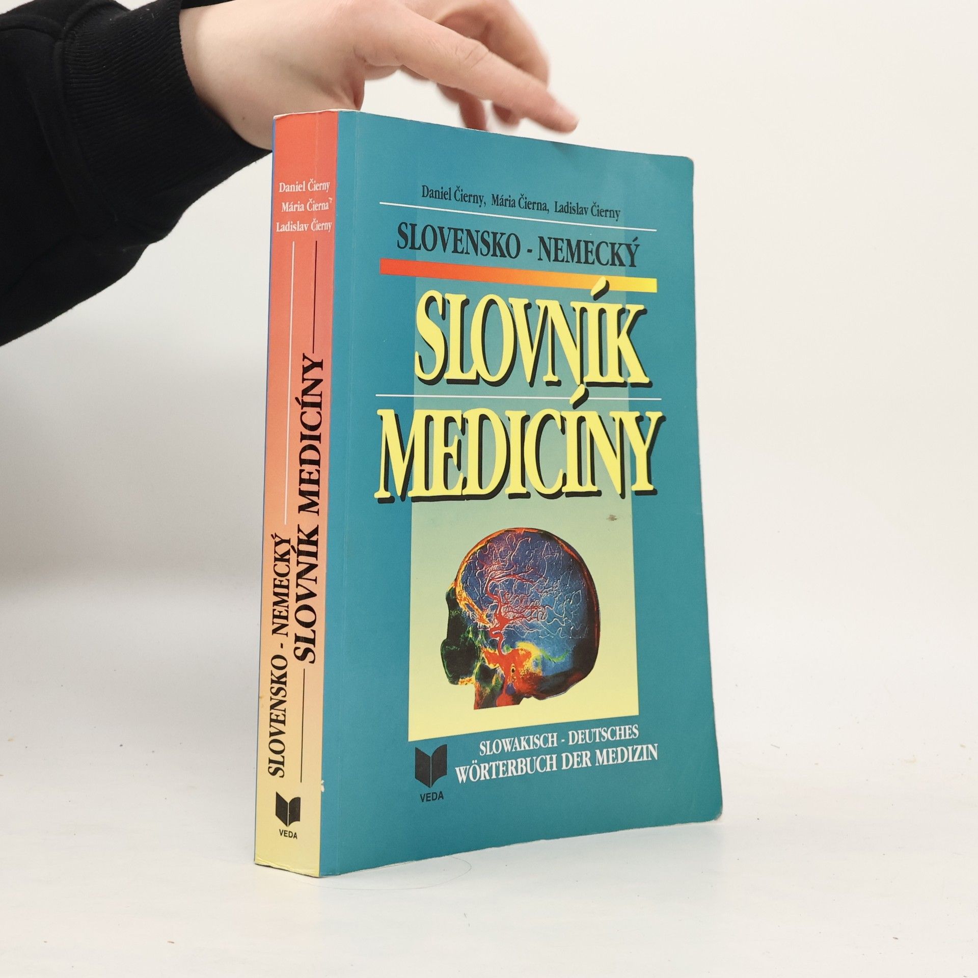 Daniel Čierny Slovensko-nemecký slovník medicíny