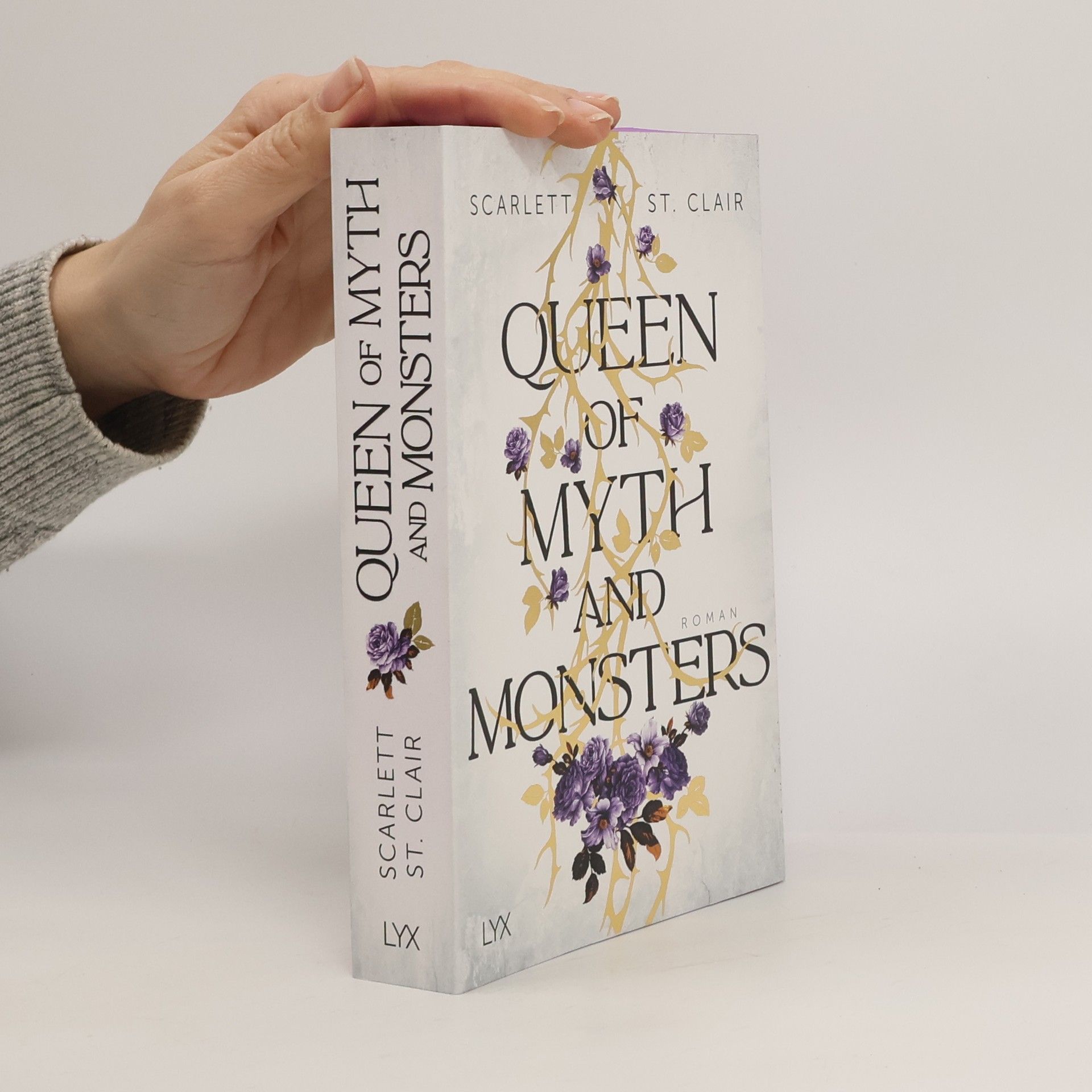 Scarlett St. Clair Queen of Myth and Monsters