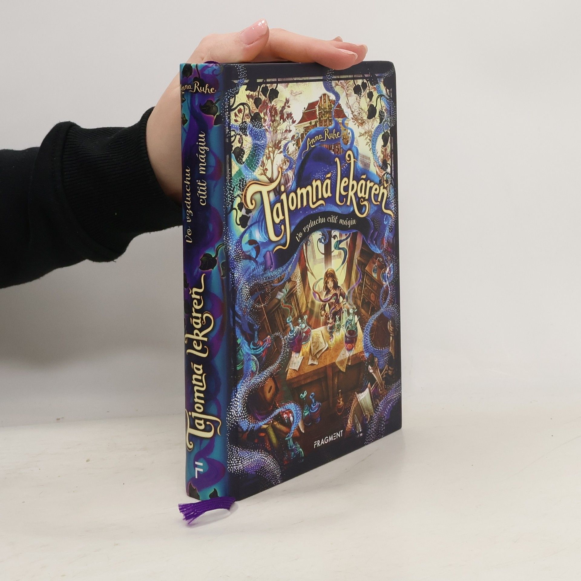 Anna Ruhe Vo vzduchu cítiť mágiu