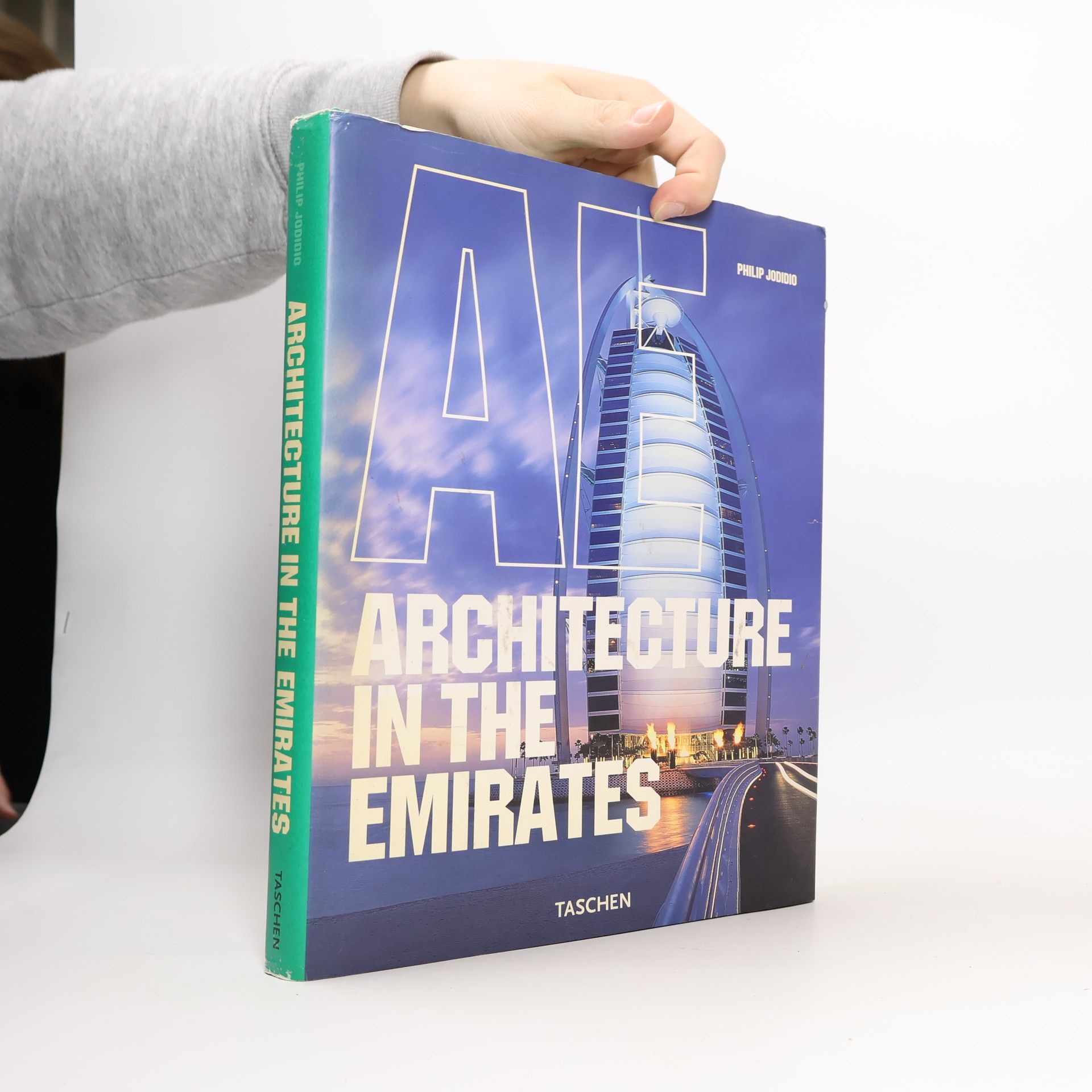 Philip Jodidio AE architecture in the Emirates