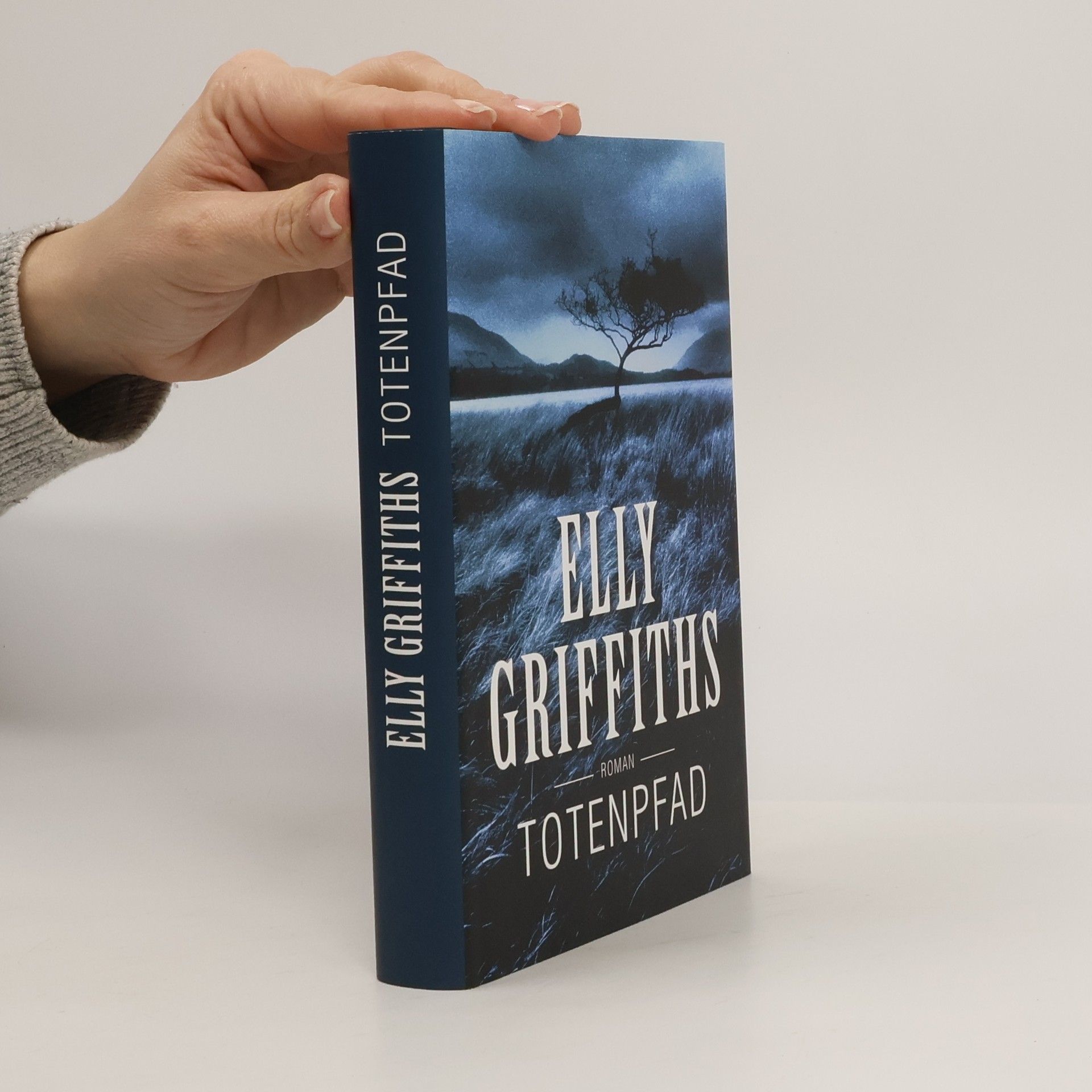 Elly Griffiths Totenpfad