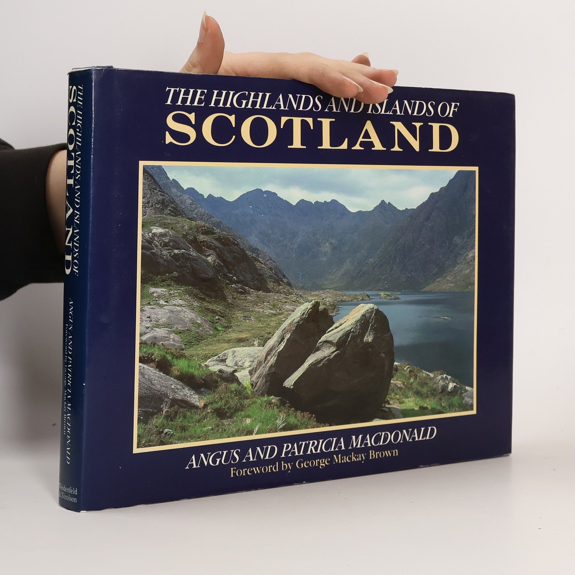 Patricia Macdonald The Highlands and Islands of Scotland