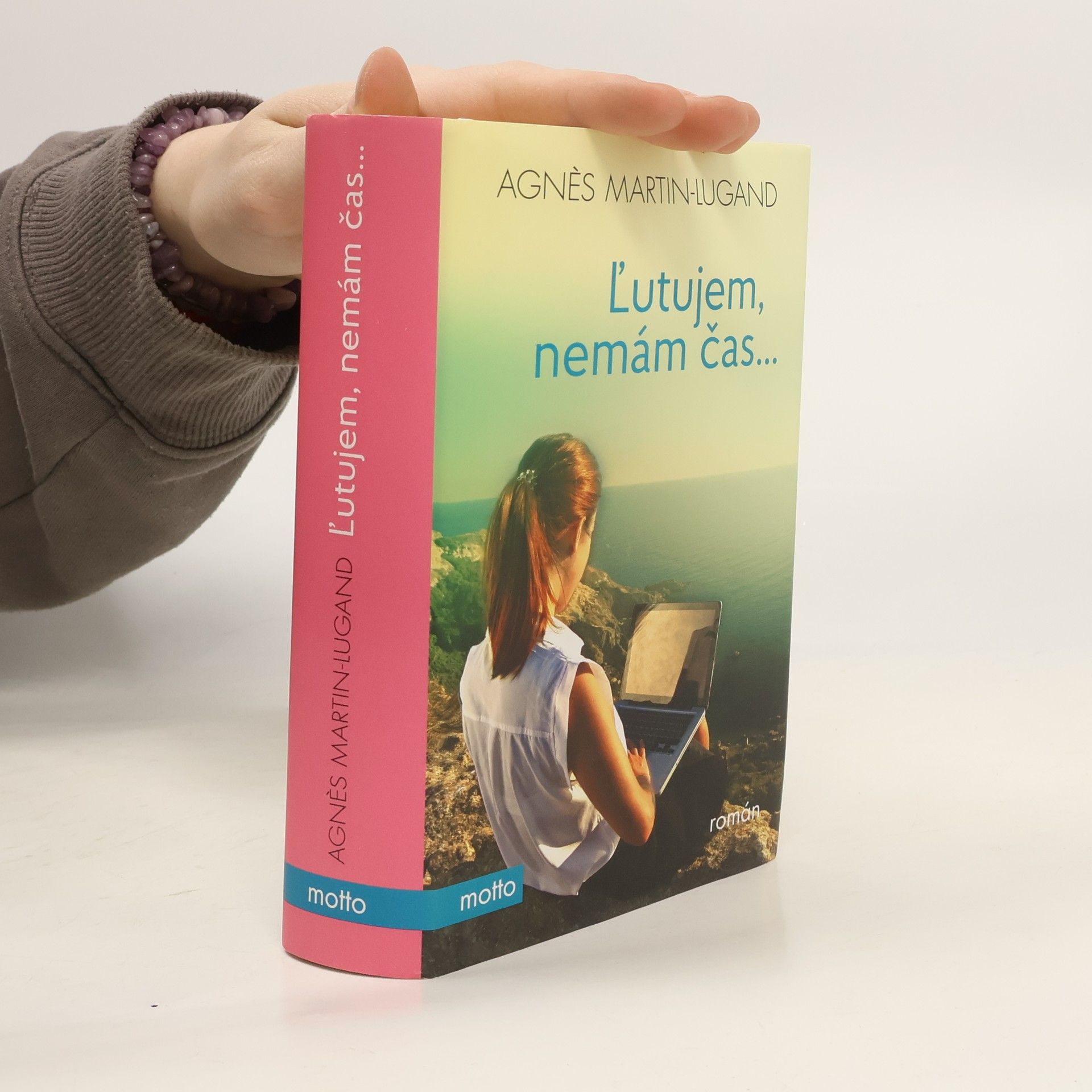 Agnès Martin-Lugand Ľutujem, nemám čas...