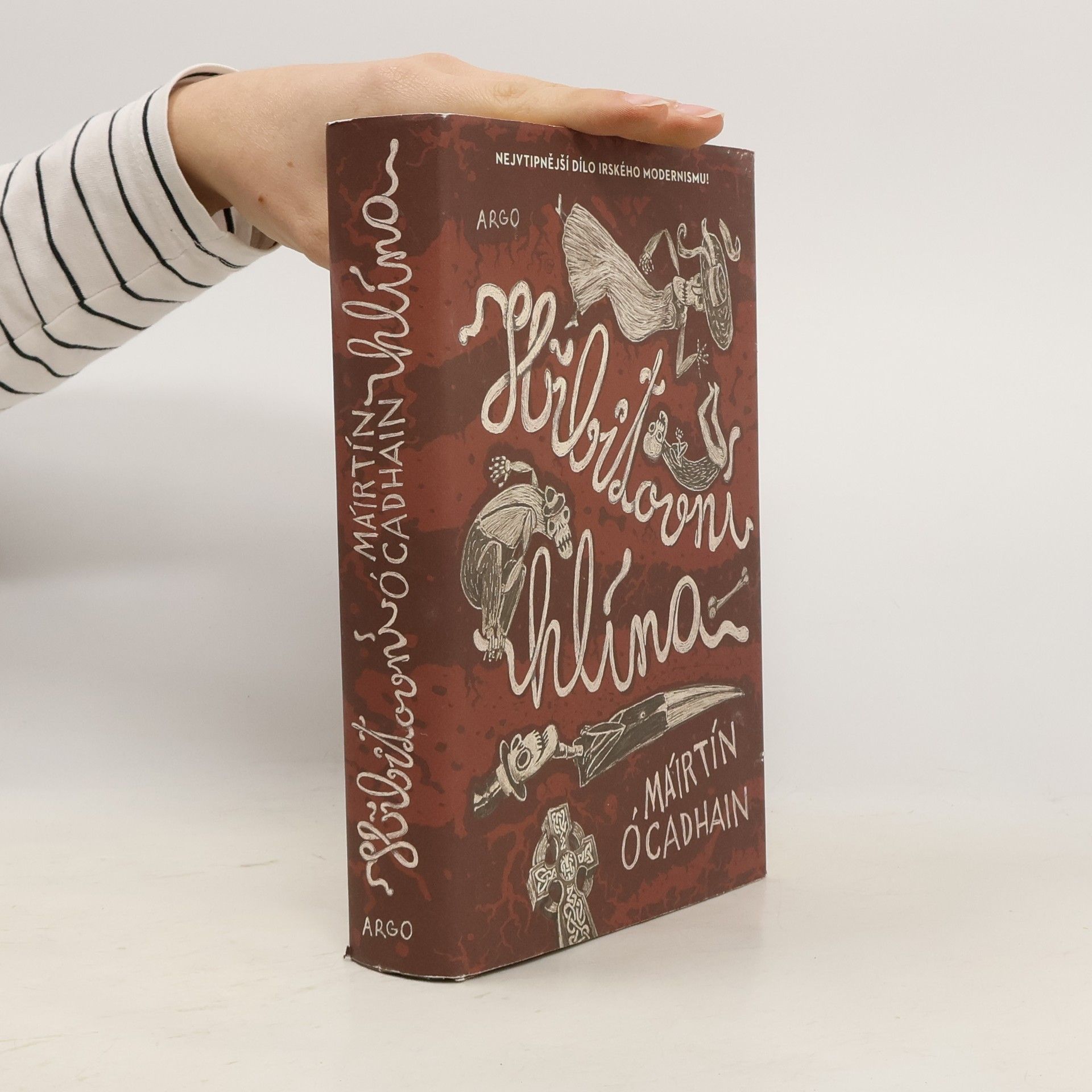 Máirtín Ó Cadhain Hřbitovní hlína