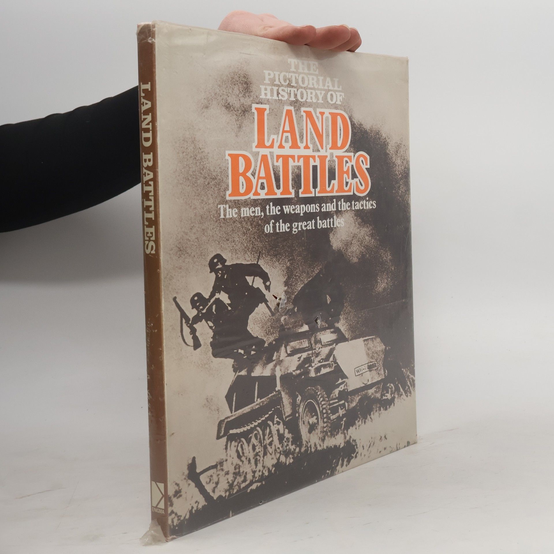 Alastair Revie The Pictorial History of Land Battles