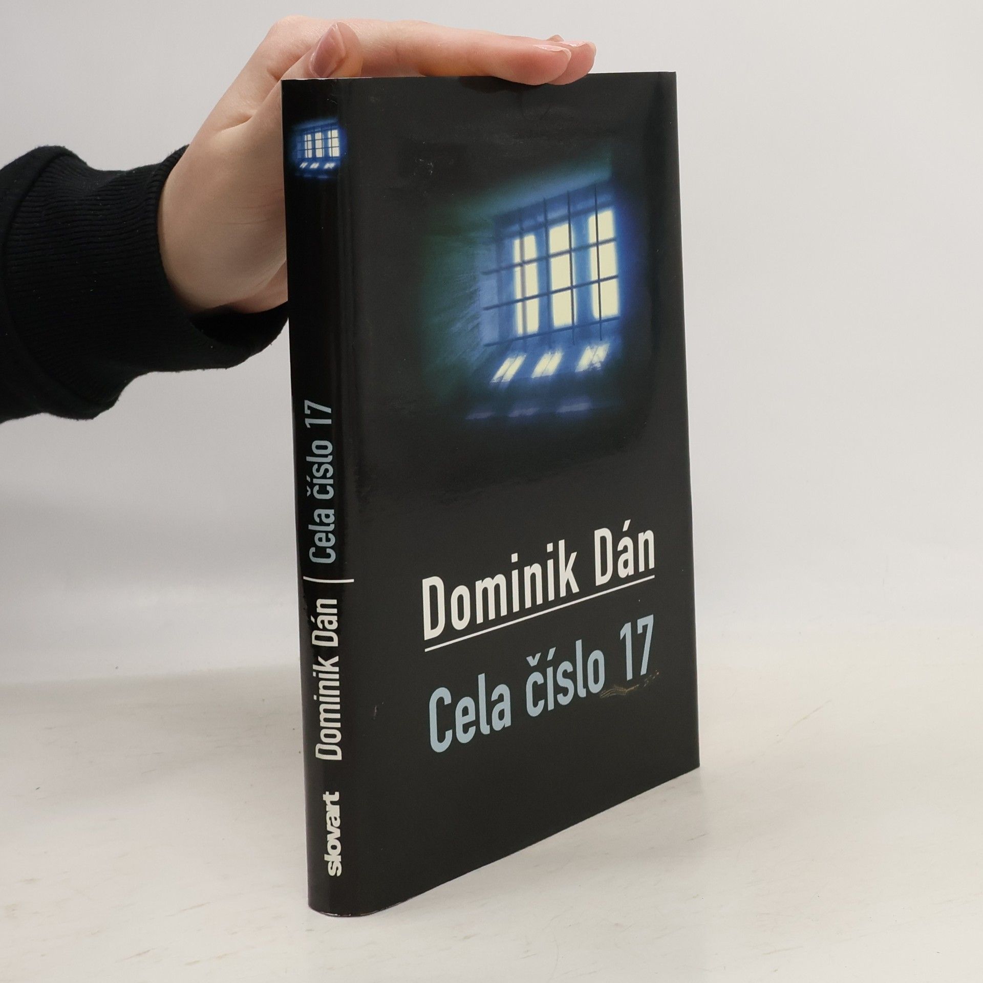 Dominik Dán Cela číslo 17