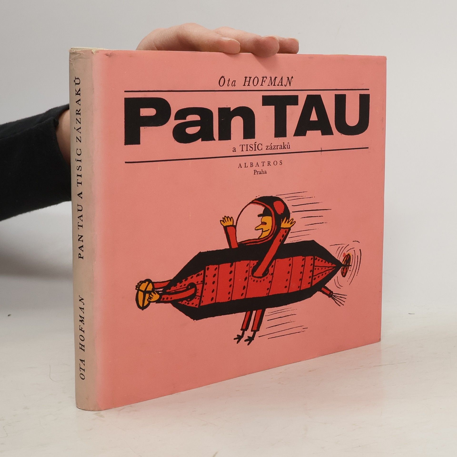 Ota Hofman Pan Tau a tisíc zázraků