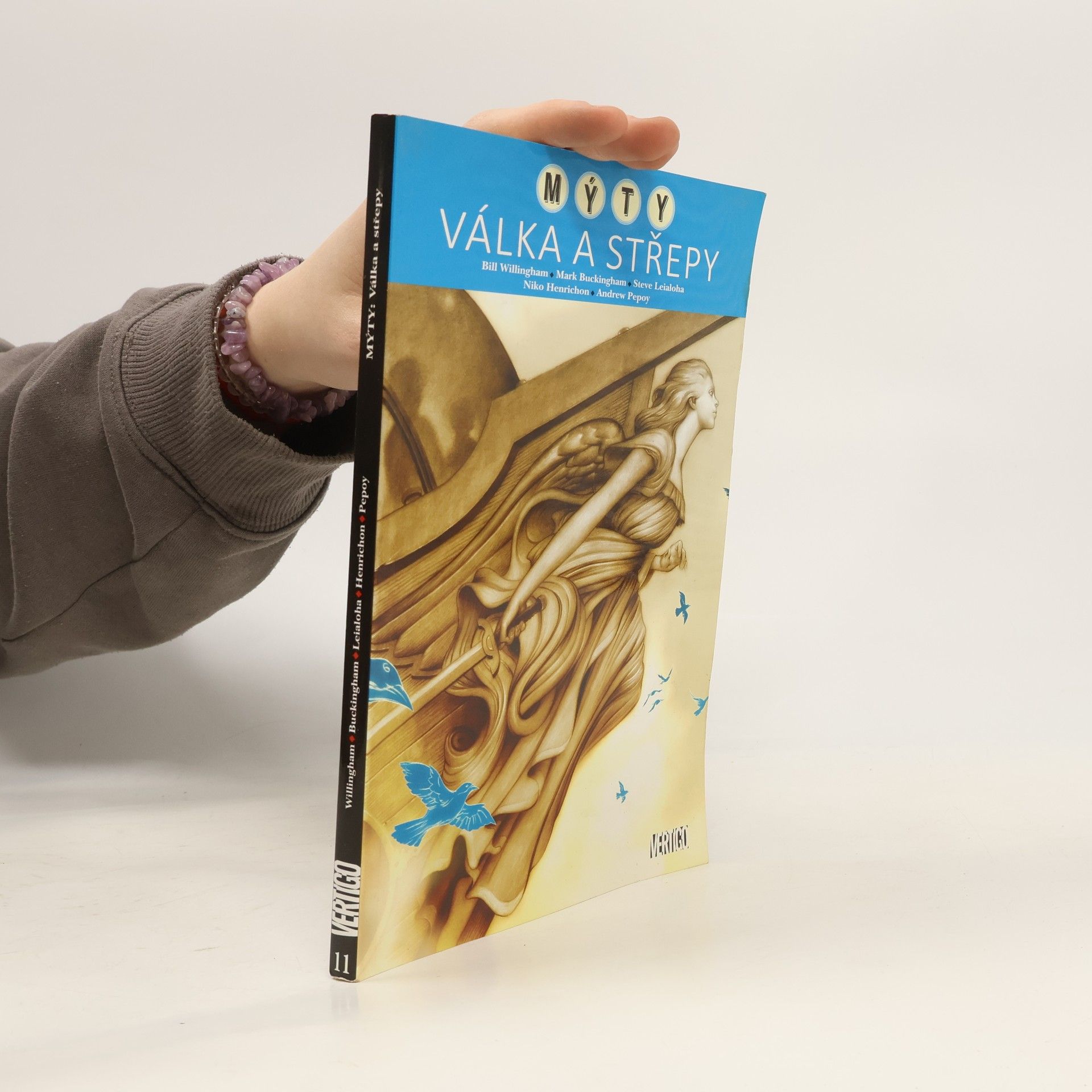 Bill Willingham Mýty: válka a střepy