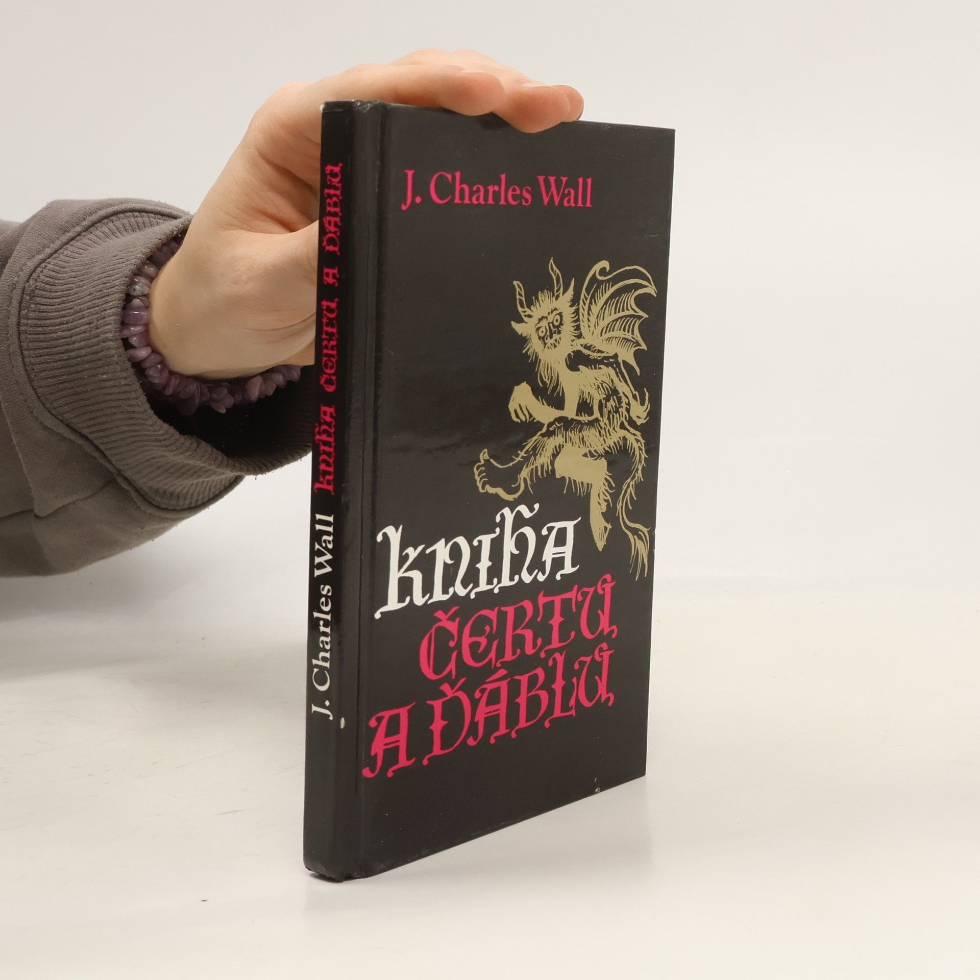 J. Charles Wall Kniha čertů a ďáblů