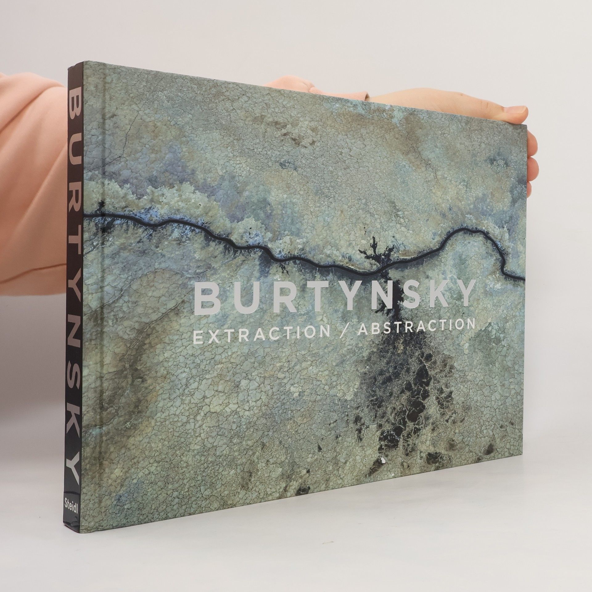 Extraction / Abstraction