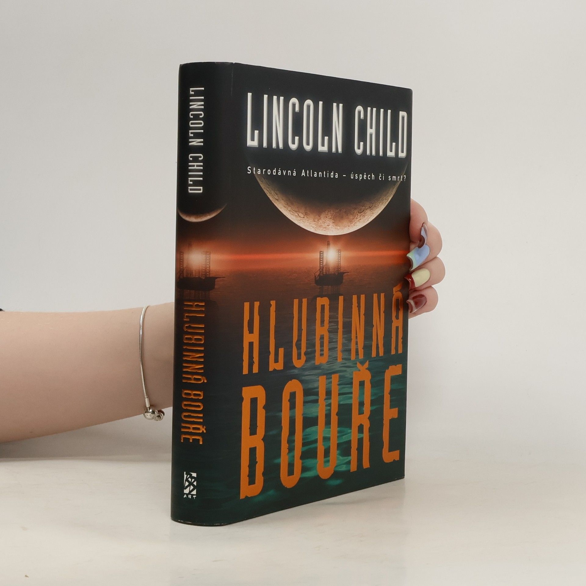 Lincoln Child Hlubinná bouře