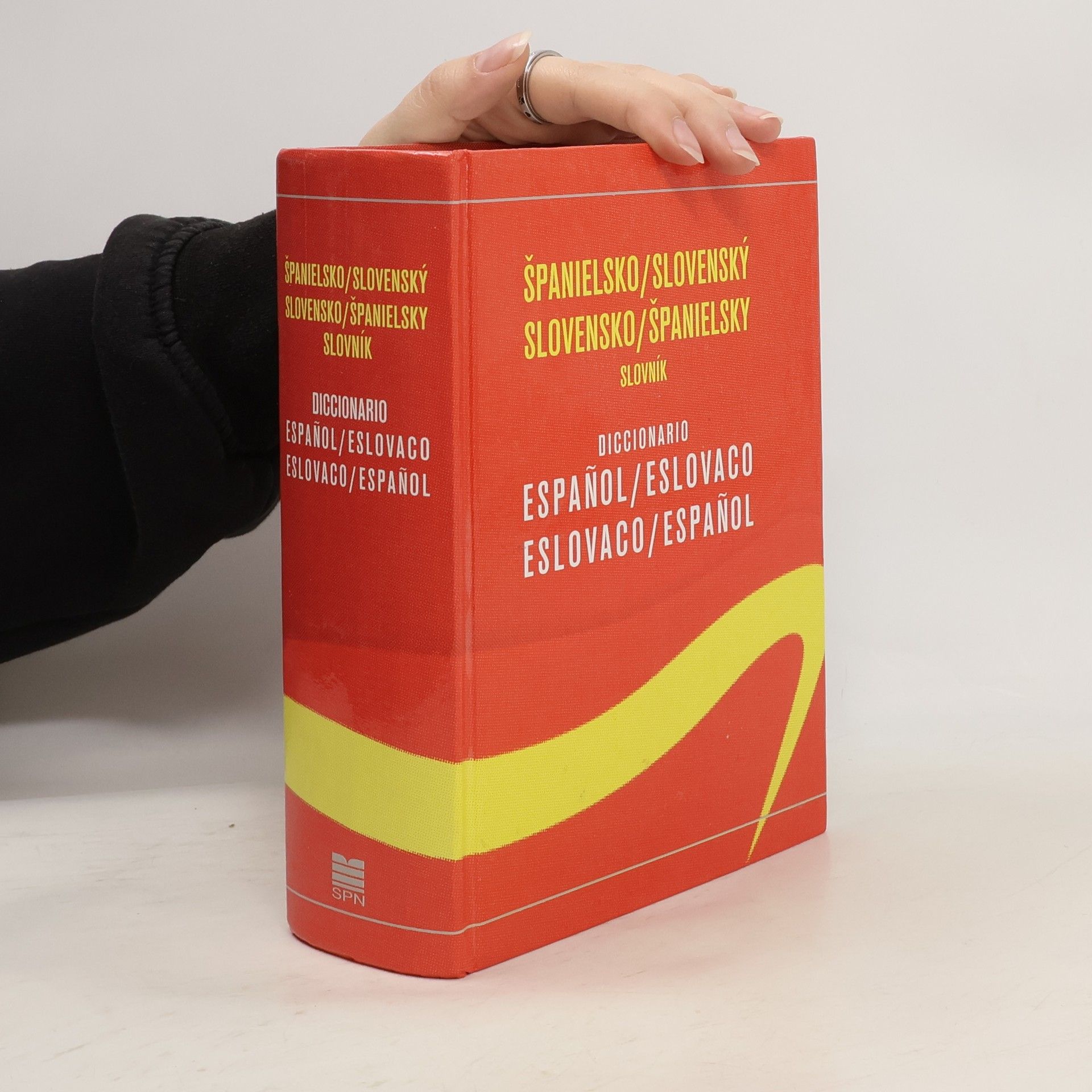 Auteurscollectief Španielsko-slovenský, slovensko-španielsky slovník