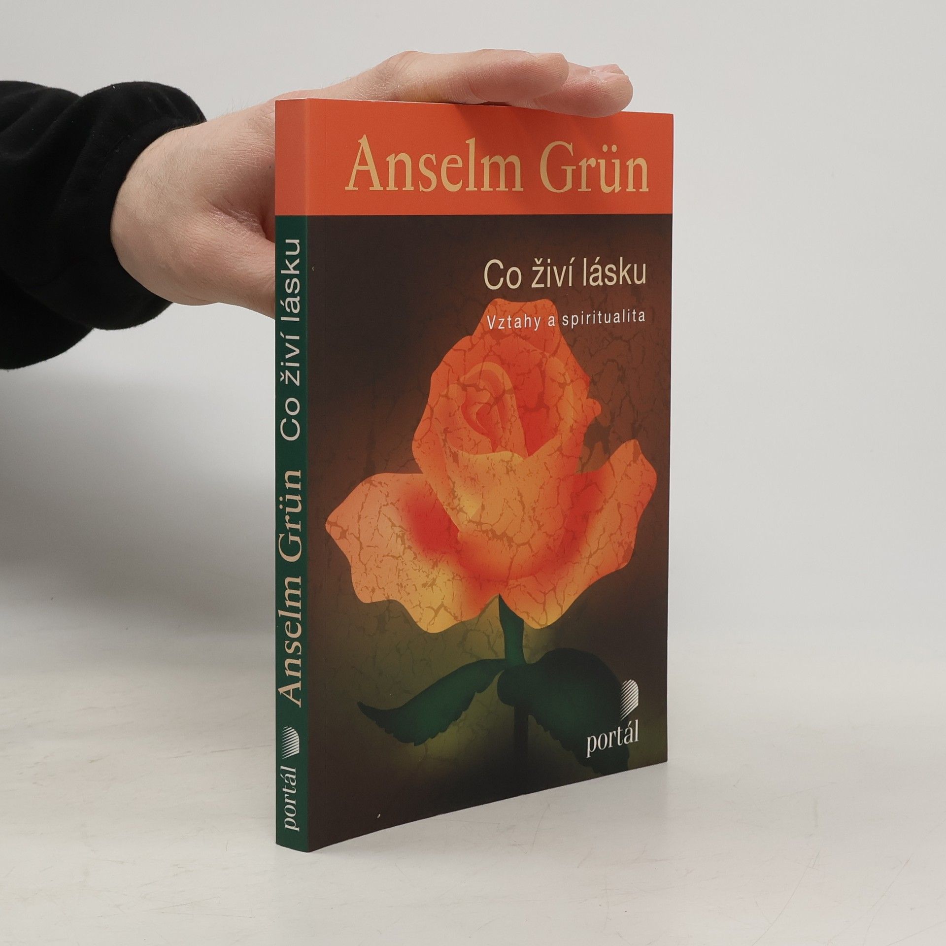 Anselm Grün Co živí lásku : vztahy a spiritualita