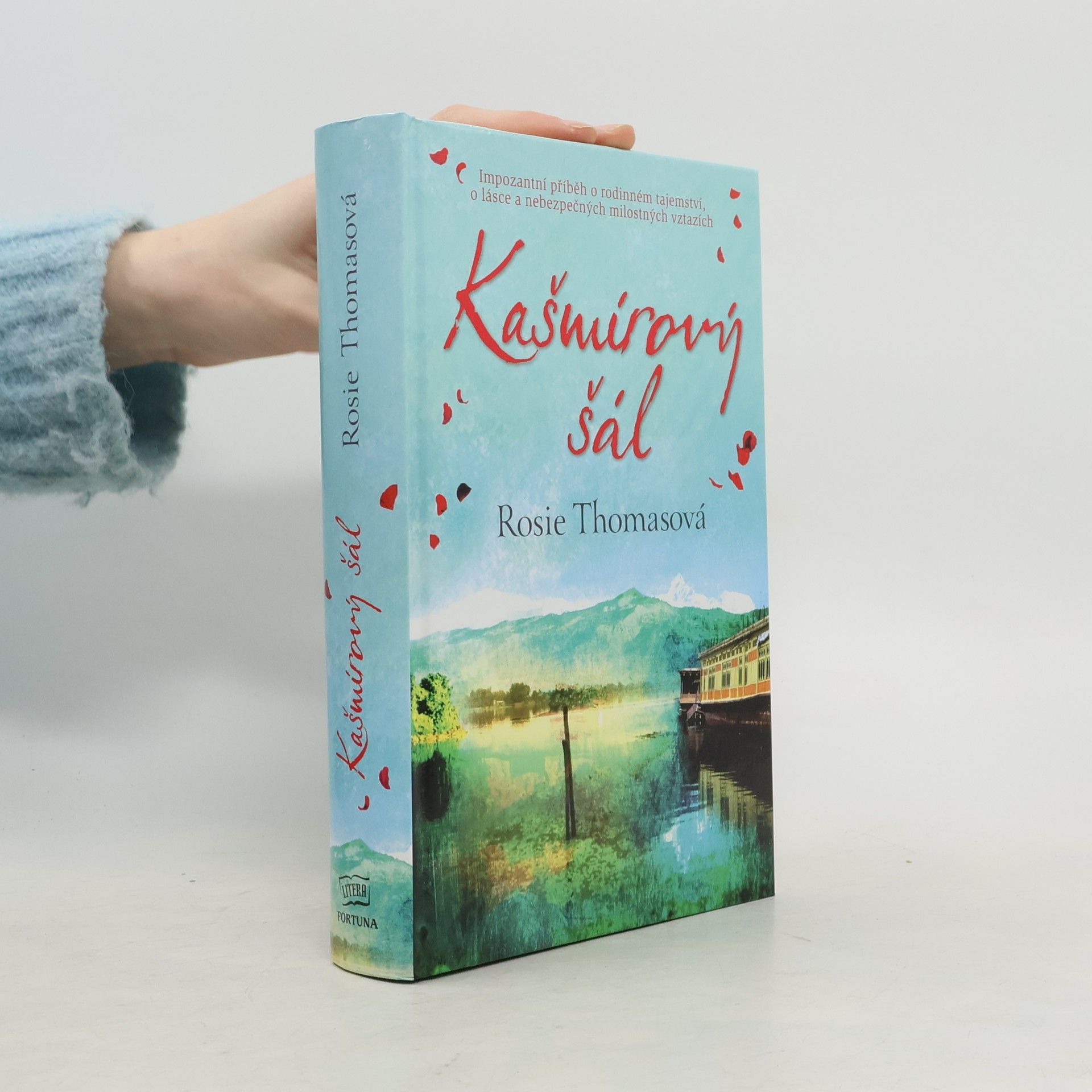 Rosie Thomas Kašmírový šál