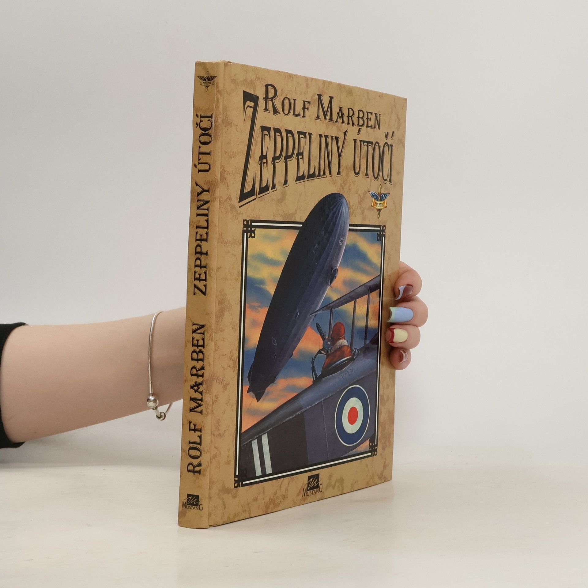 Rolf Marben Zeppeliny útočí