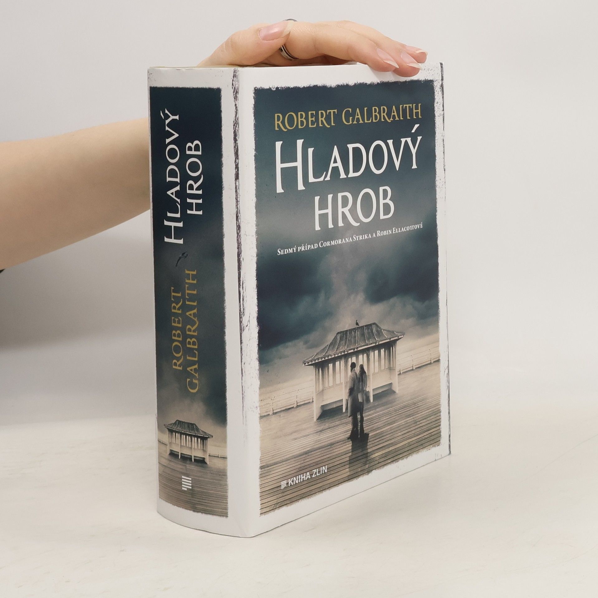 Robert Galbraith Hladový hrob