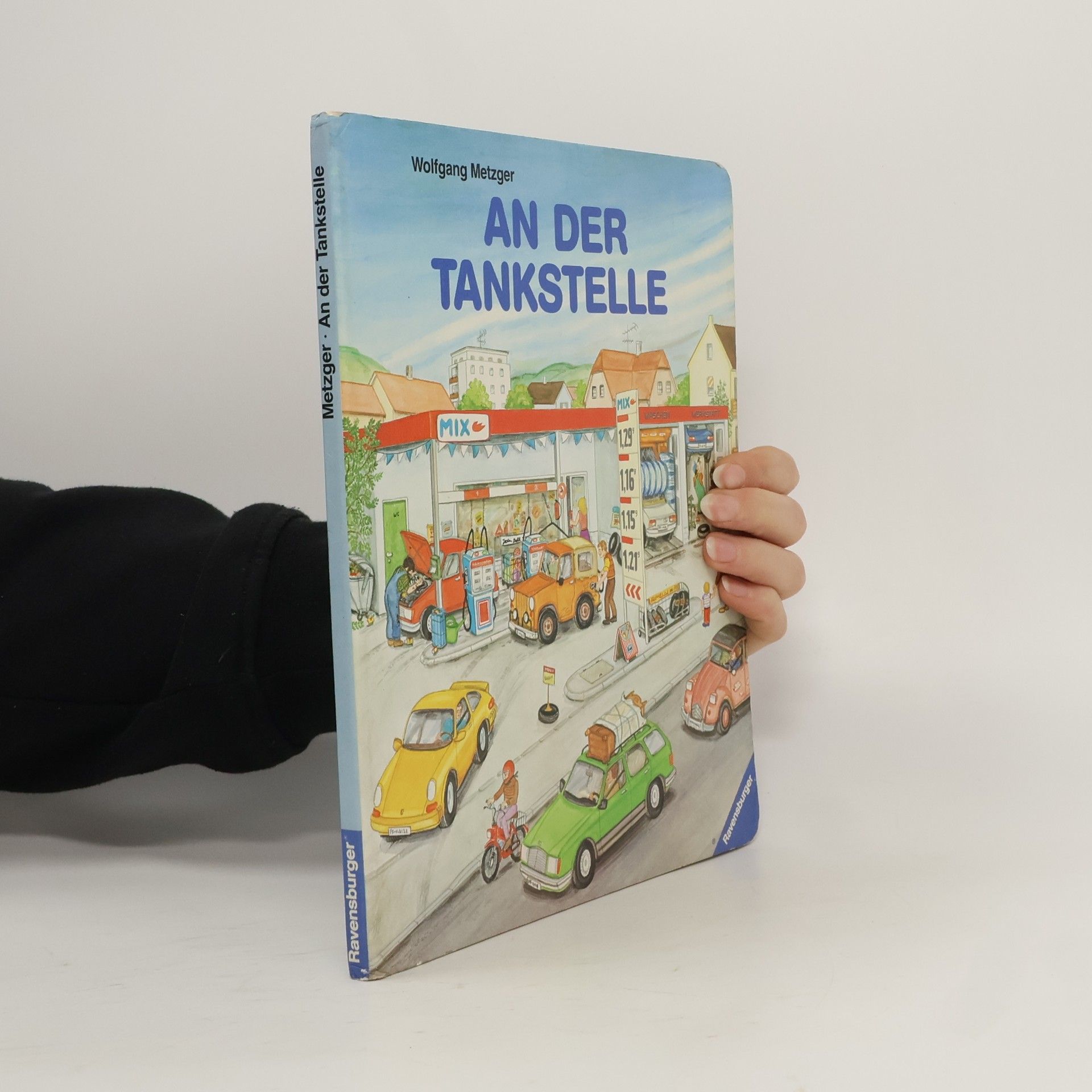 Wolfgang Metzger An der Tankstelle