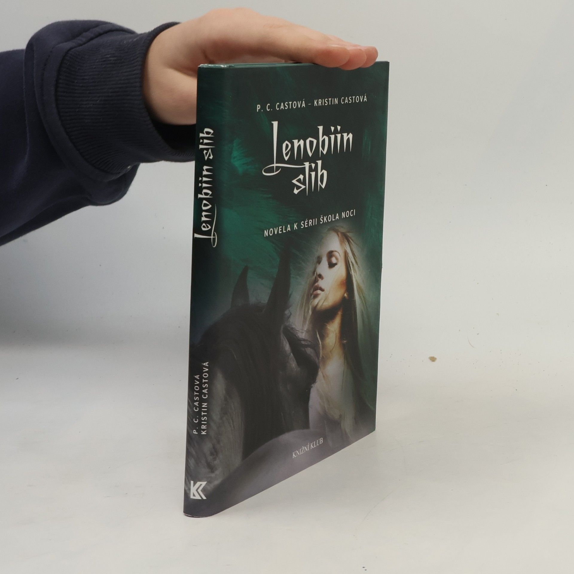 Phyllis Christine Cast Lenobiin slib. Škola noci 2