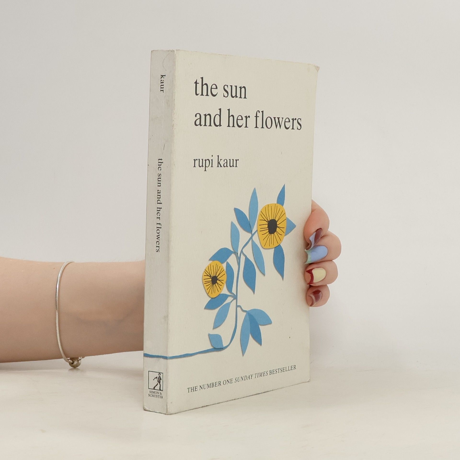 Rupi Kaur The Sun And Her Flowers
