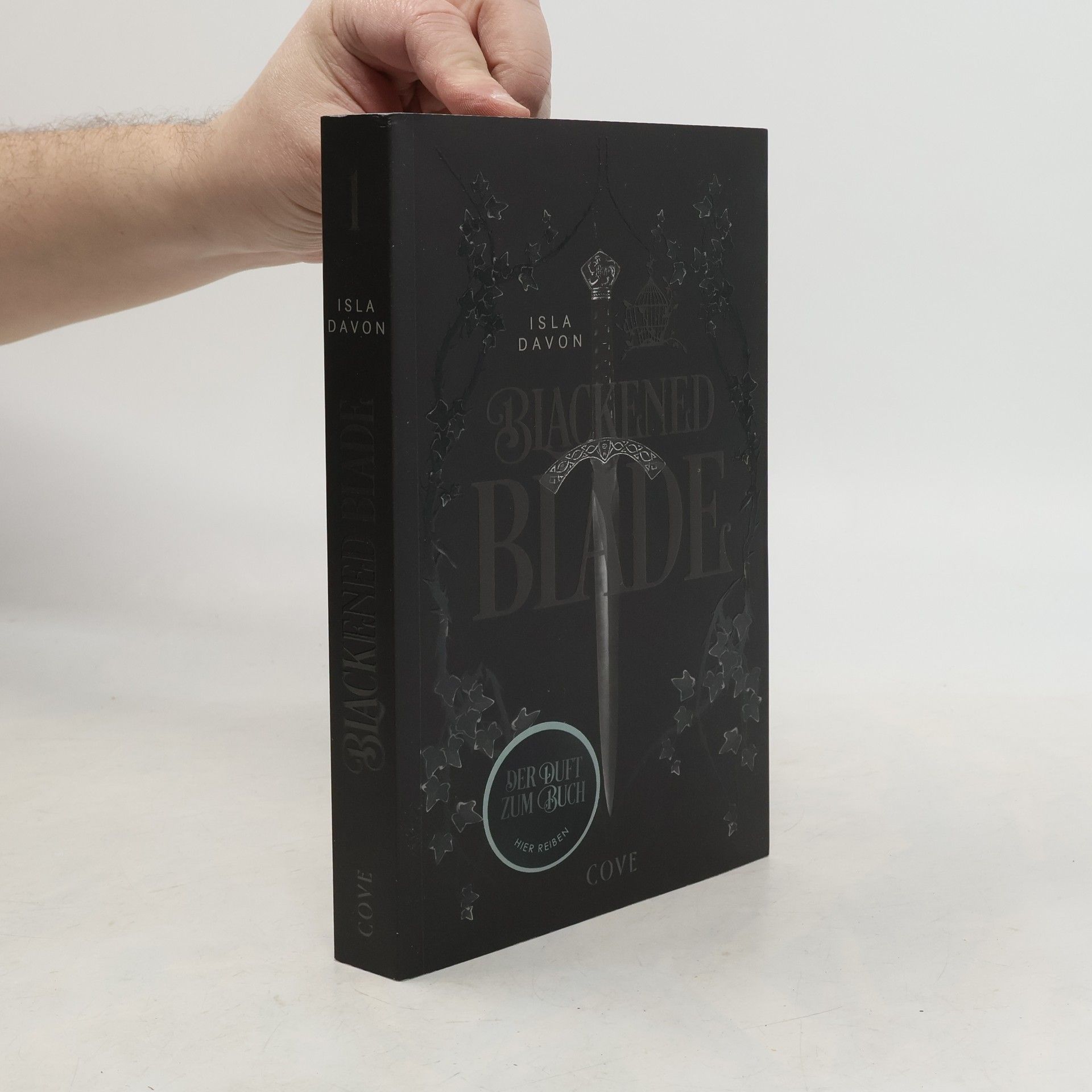 Isla Davon Blackened Blade 1: The Blackened Blade