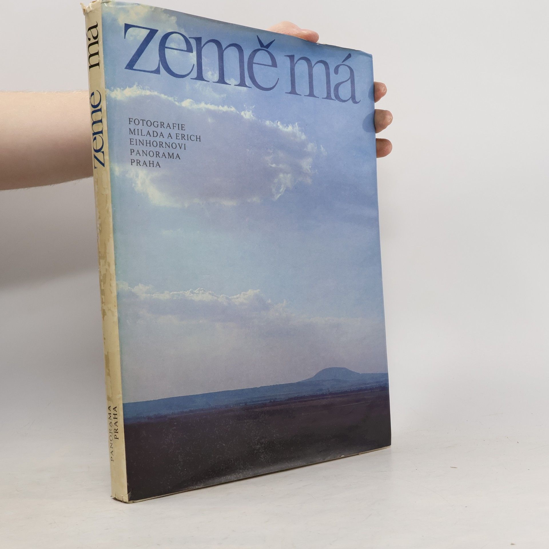 Kolektív autorov Země má