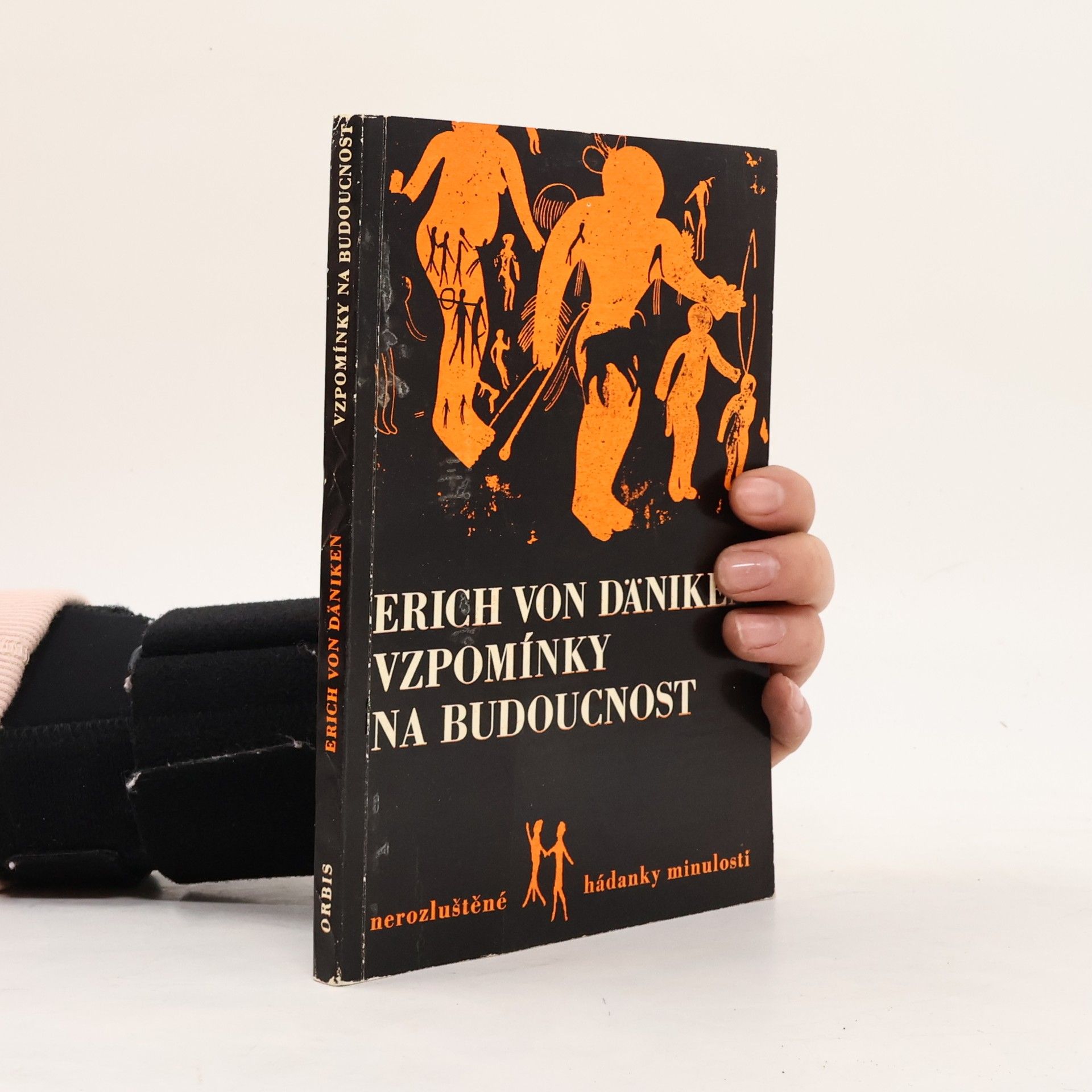 Erich von Däniken Vzpomínky na budoucnost