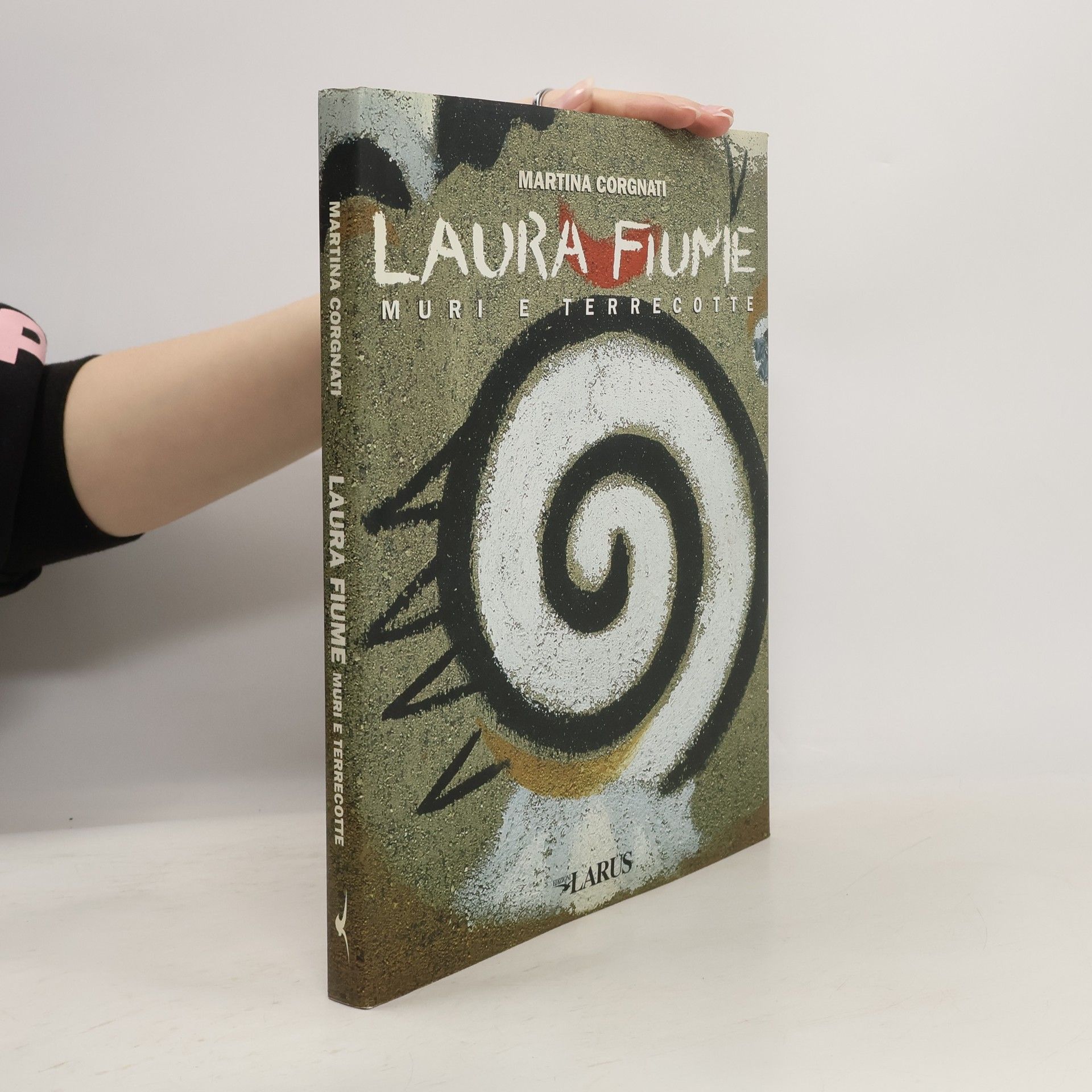 Laura Fiume. Muri e Terracotte