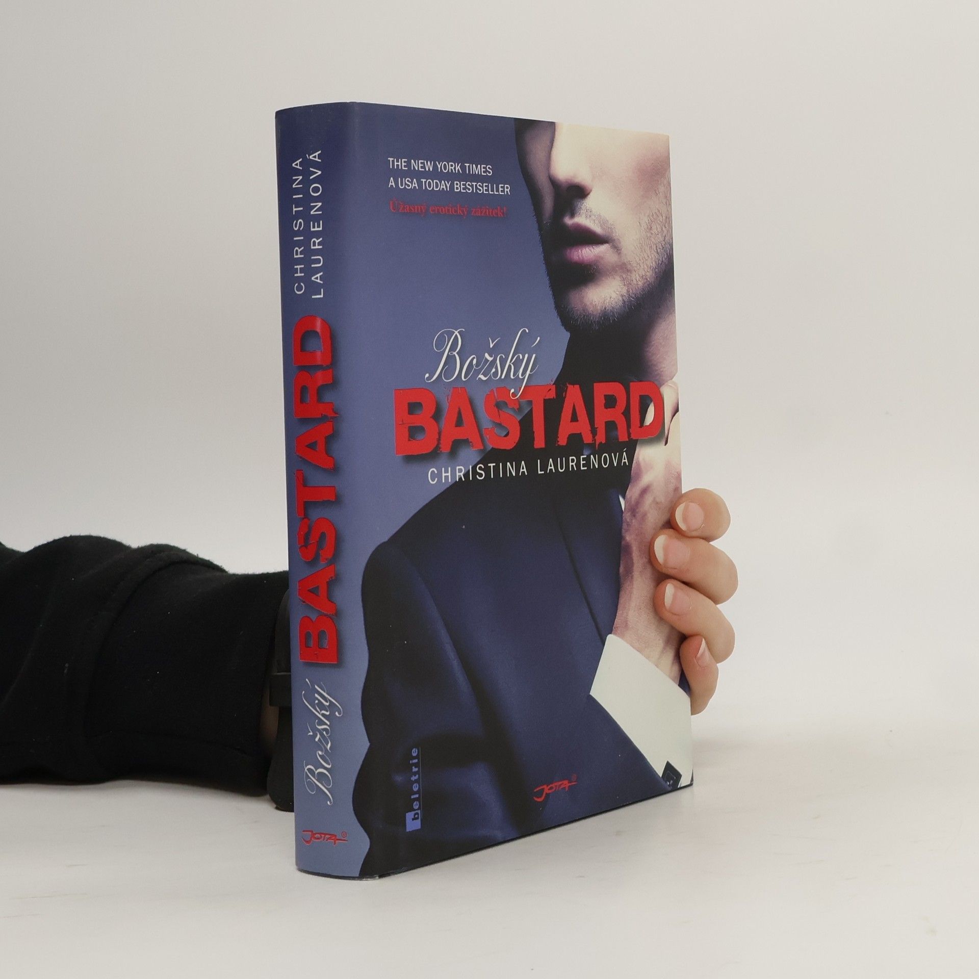 Christina Lauren Božský bastard