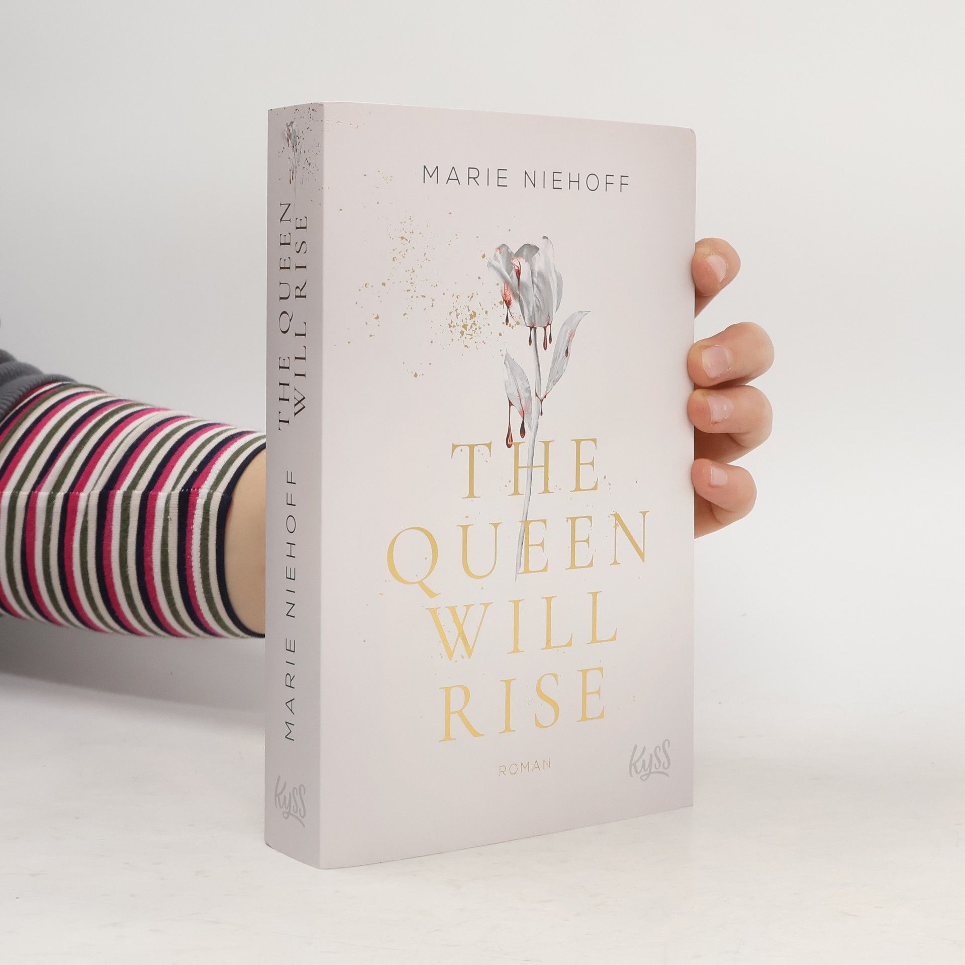 Marie Niehoff The Queen Will Rise