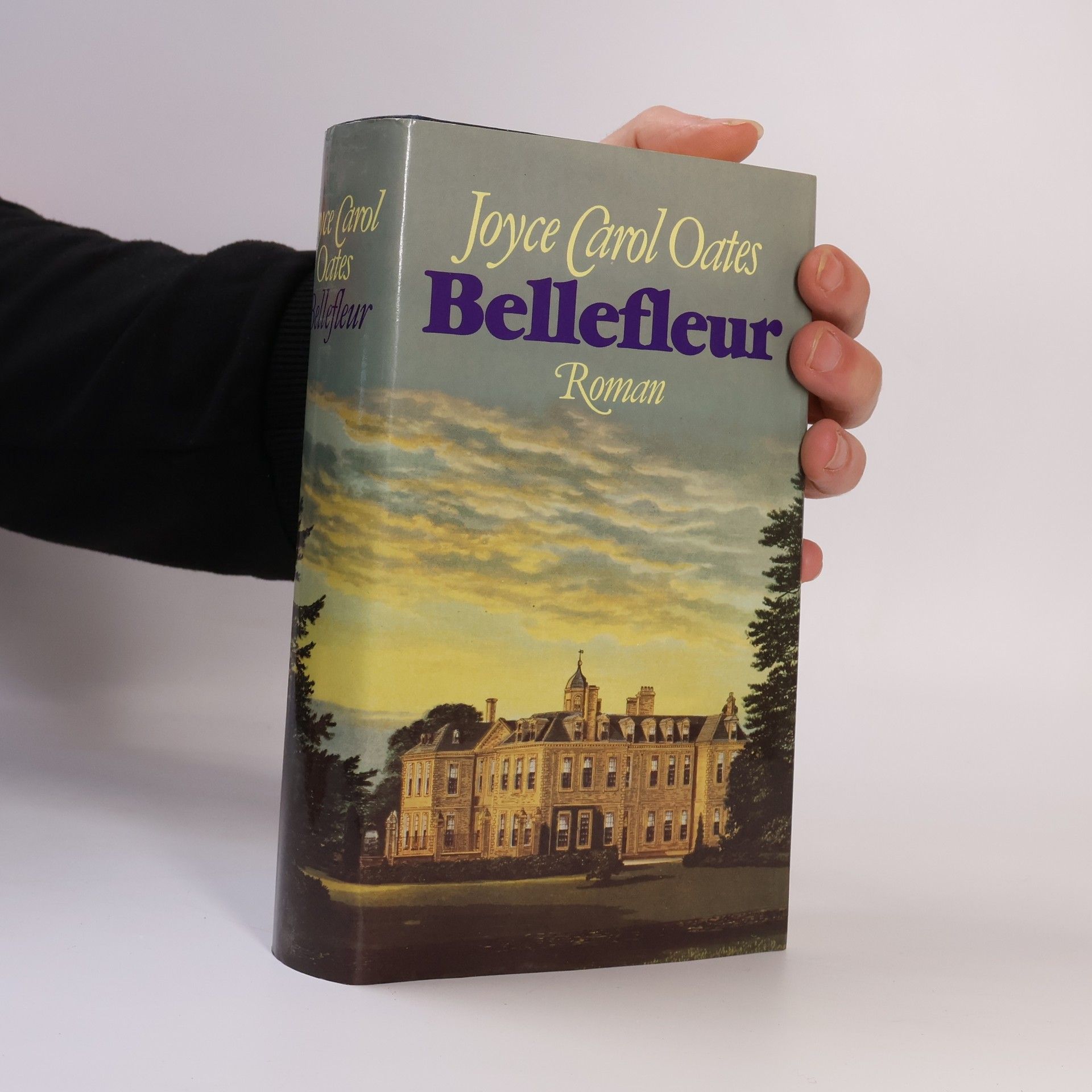 Joyce Carol Oates Bellefleur